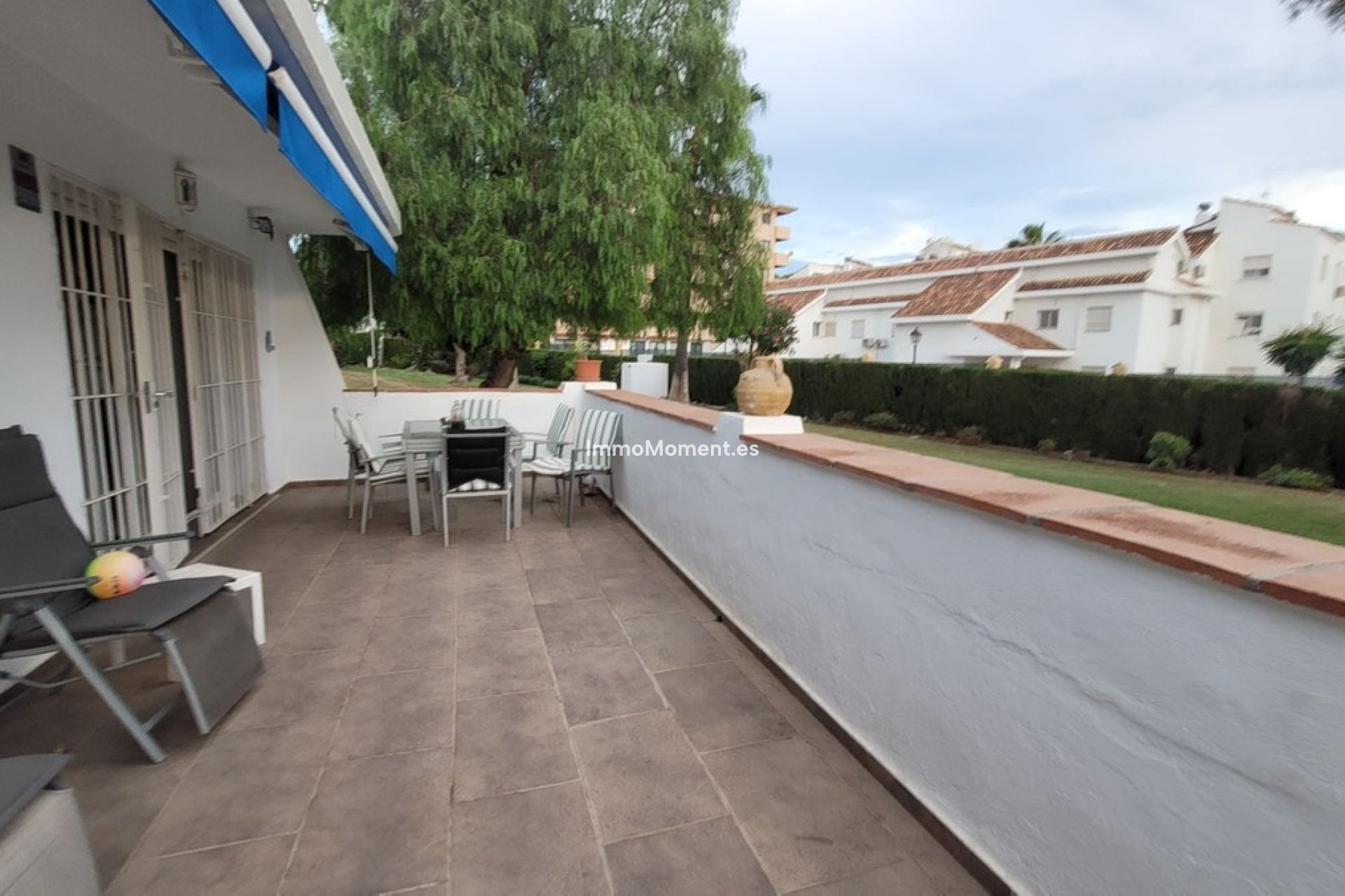 Resale - Apartment - Marbella - Nueva Andalucía