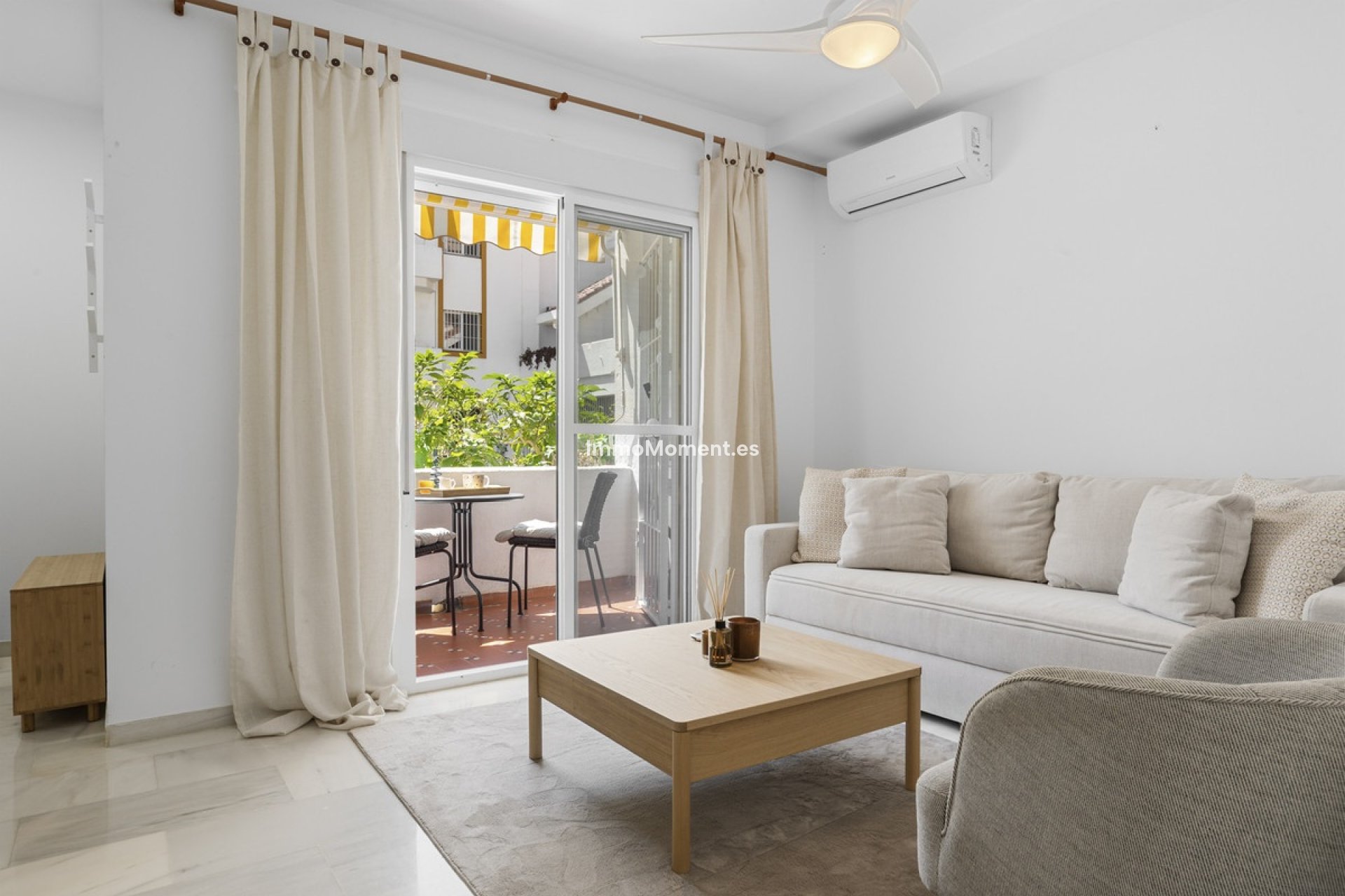 Resale - Apartment - Marbella - Nueva Andalucía