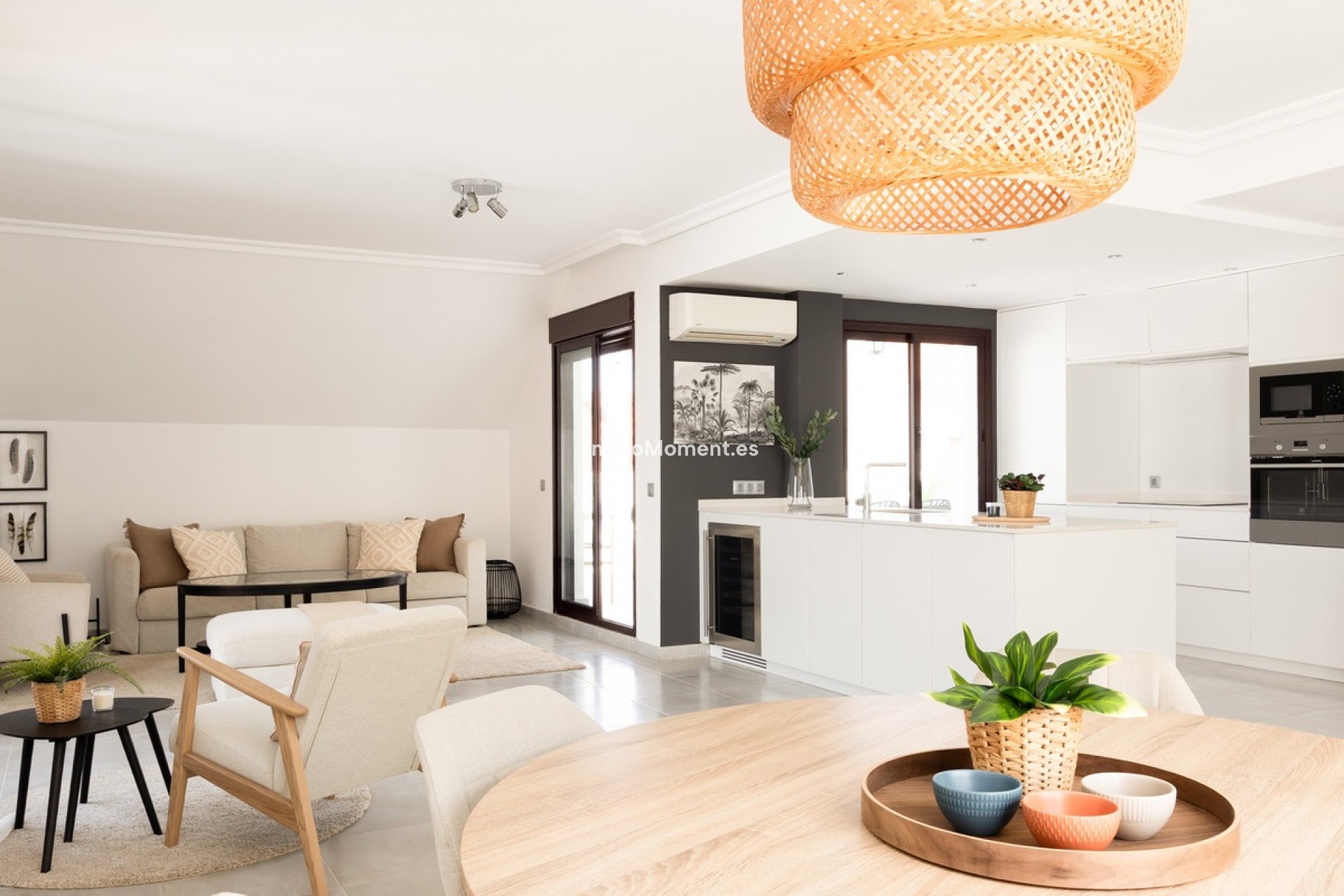 Resale - Apartment - Marbella - Nueva Andalucía