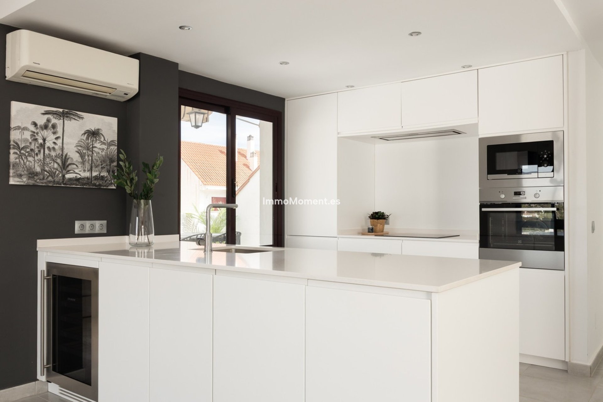 Resale - Apartment - Marbella - Nueva Andalucía