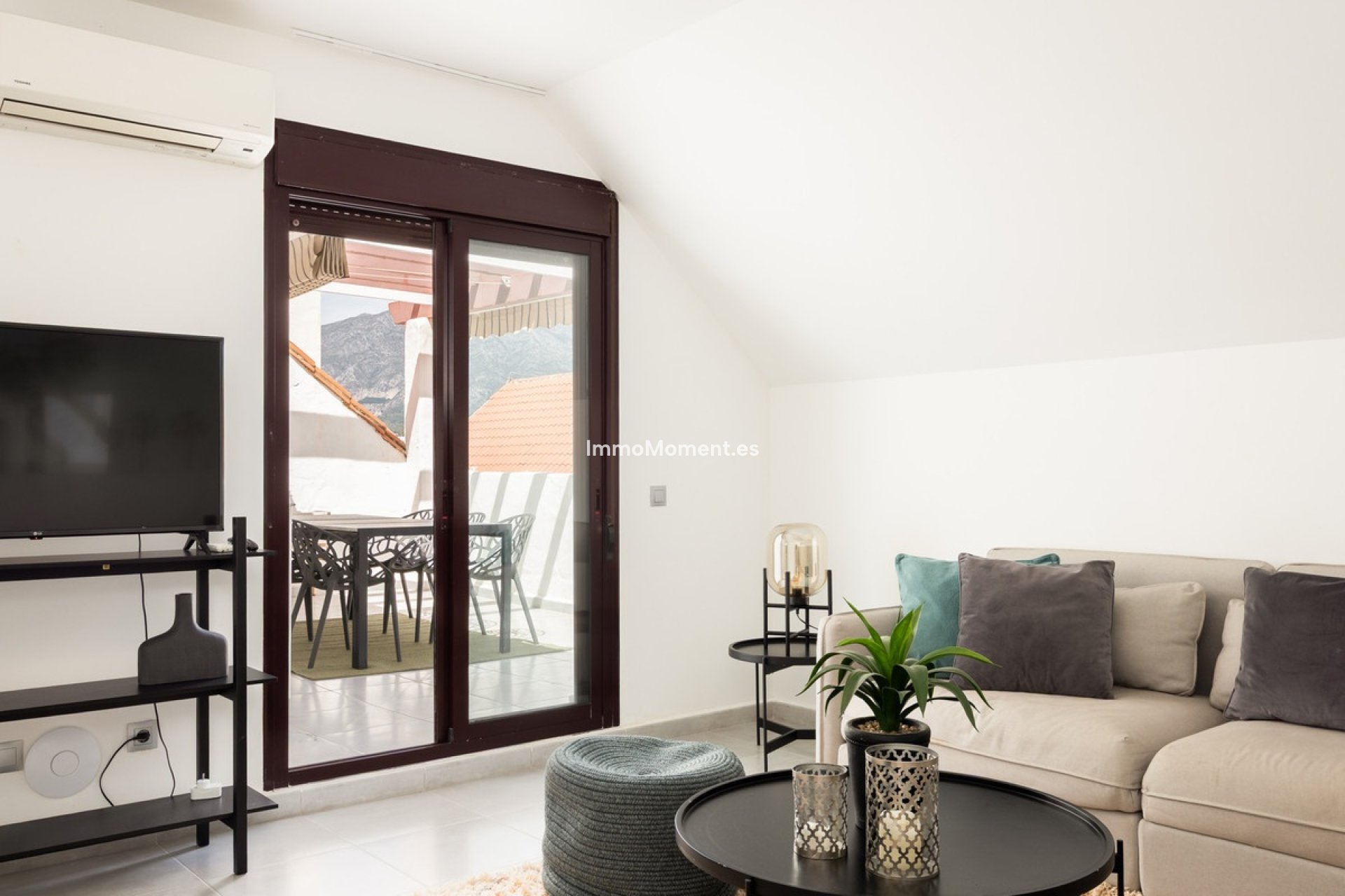 Resale - Apartment - Marbella - Nueva Andalucía