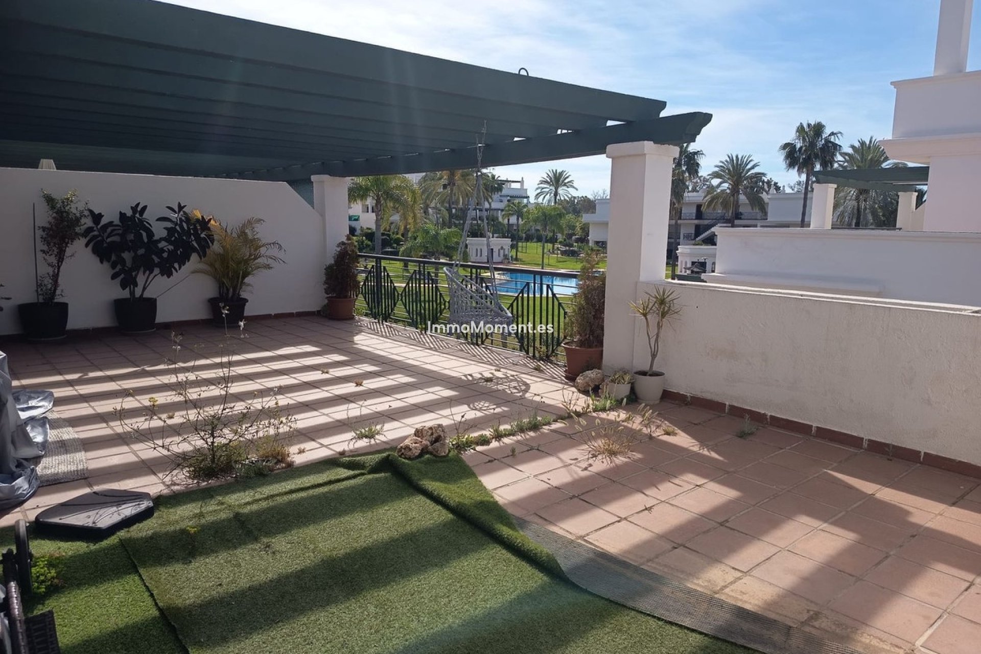 Resale - Apartment - Marbella - Nueva Andalucía