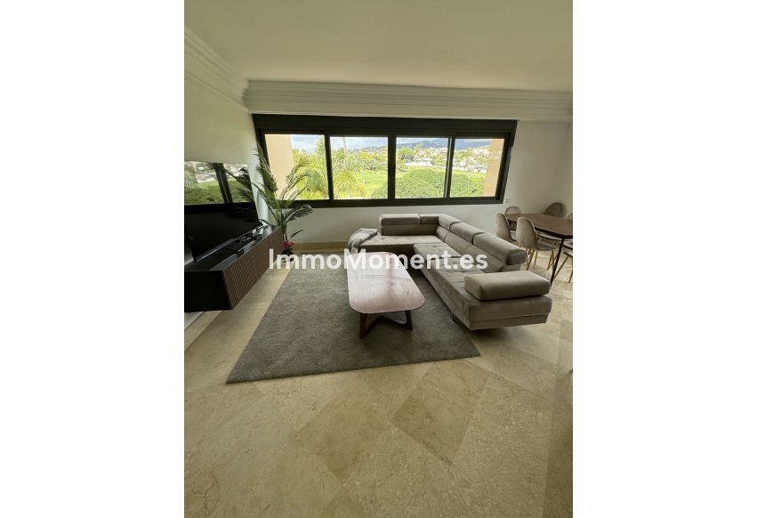 Resale - Apartment - Marbella - Nueva Andalucía