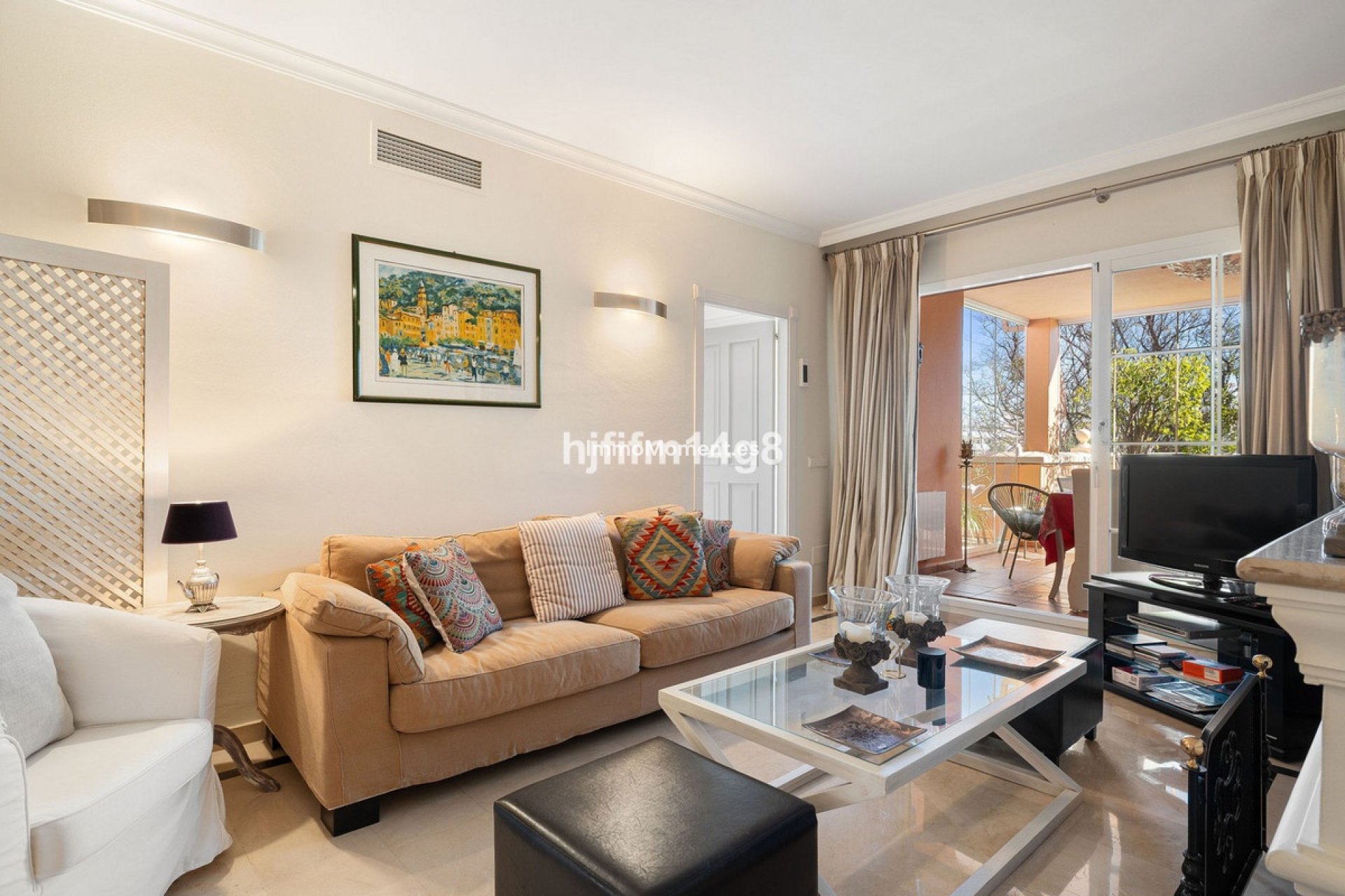 Resale - Apartment - Marbella - Nueva Andalucía