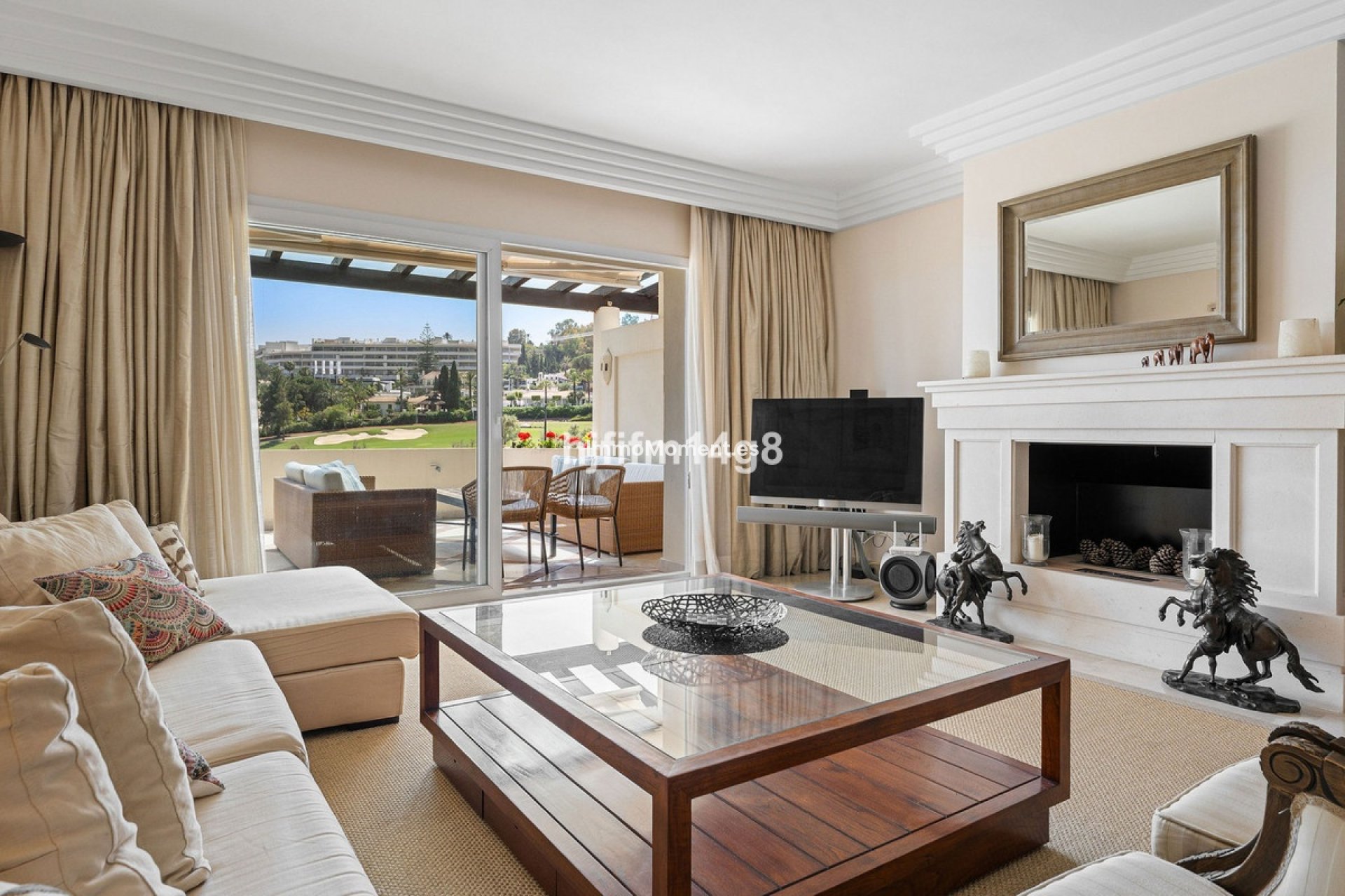 Resale - Apartment - Marbella - Nueva Andalucía
