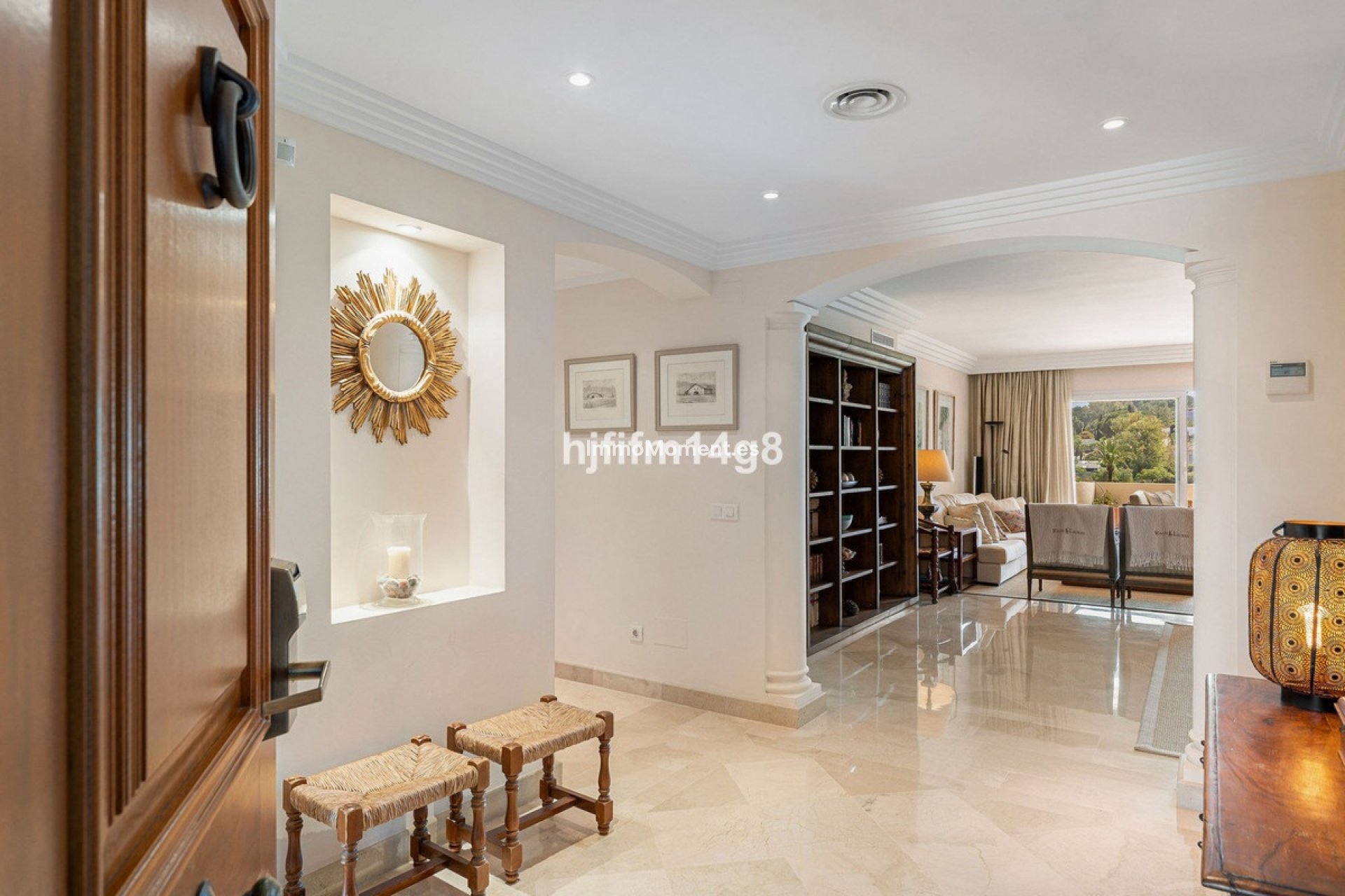 Resale - Apartment - Marbella - Nueva Andalucía