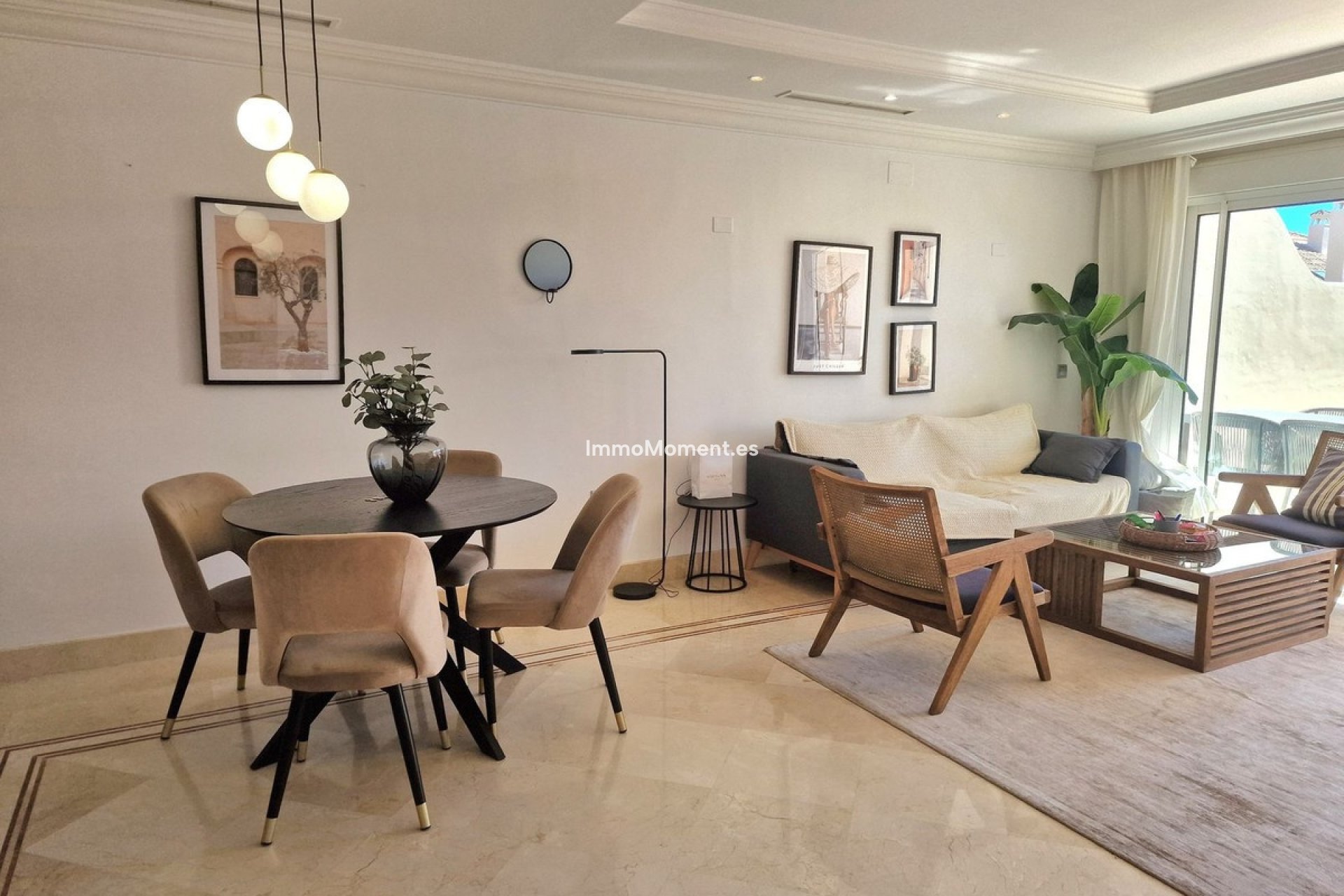 Resale - Apartment - Marbella - Nueva Andalucía