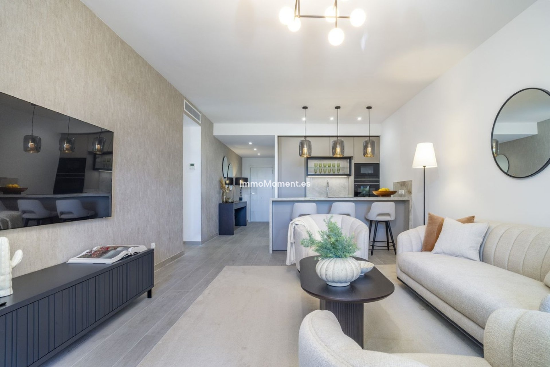 Resale - Apartment - Marbella - Nueva Andalucía