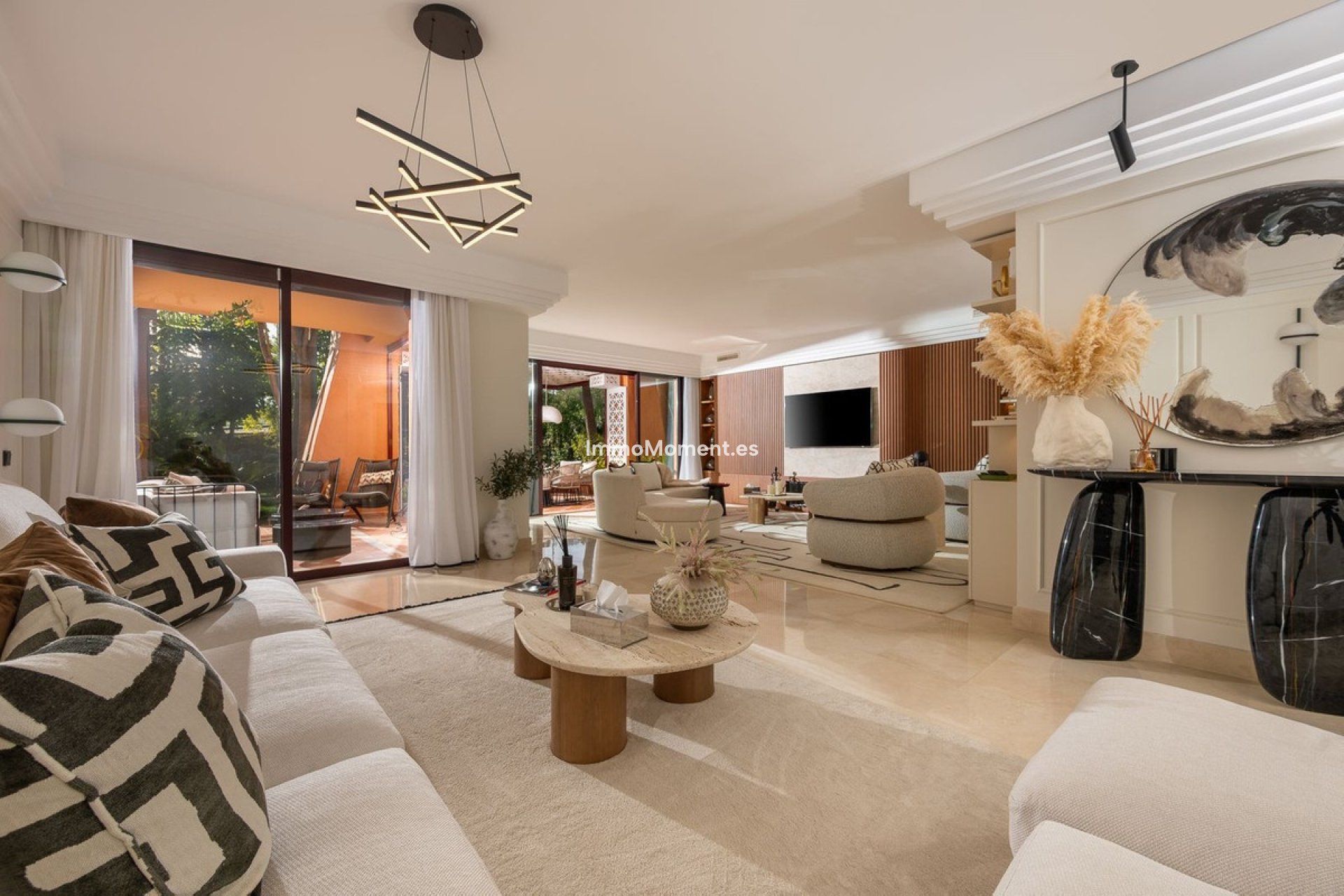 Resale - Apartment - Marbella - Nueva Andalucía