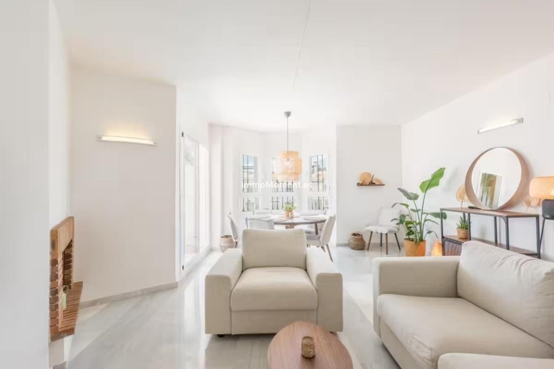 Resale - Apartment - Marbella - Nueva Andalucía