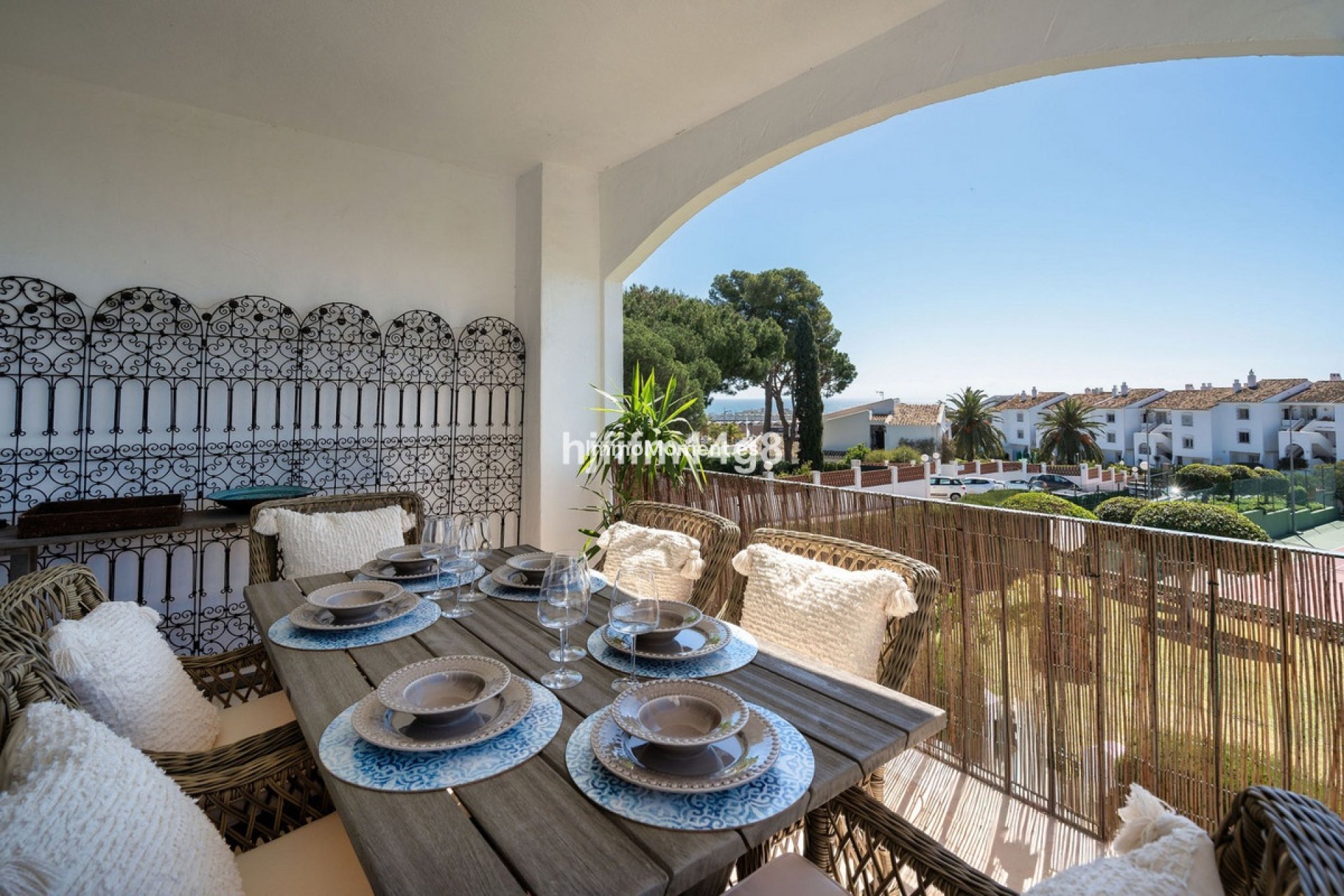Resale - Apartment - Marbella - Nueva Andalucía