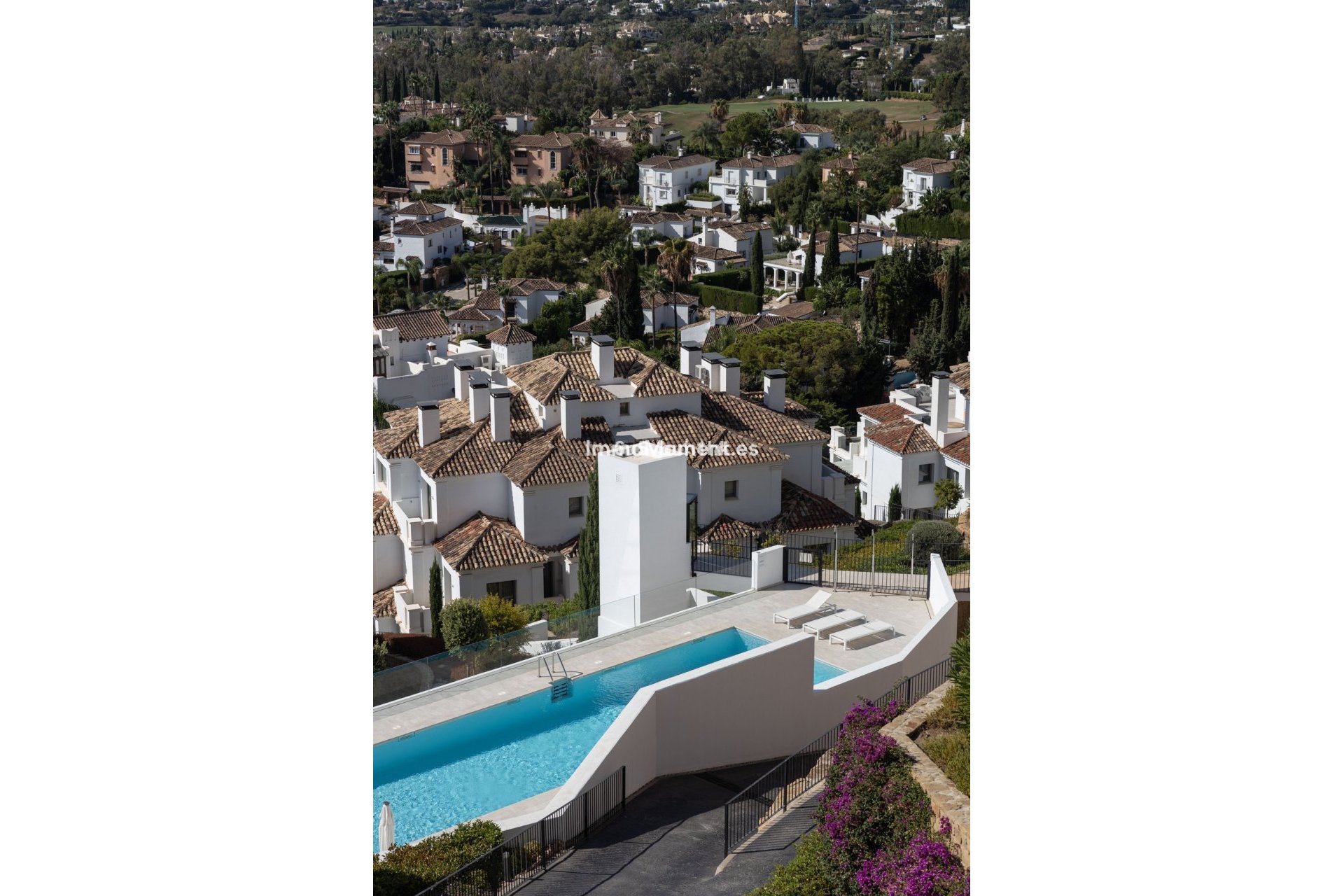 Resale - Apartment - Marbella - Nueva Andalucía