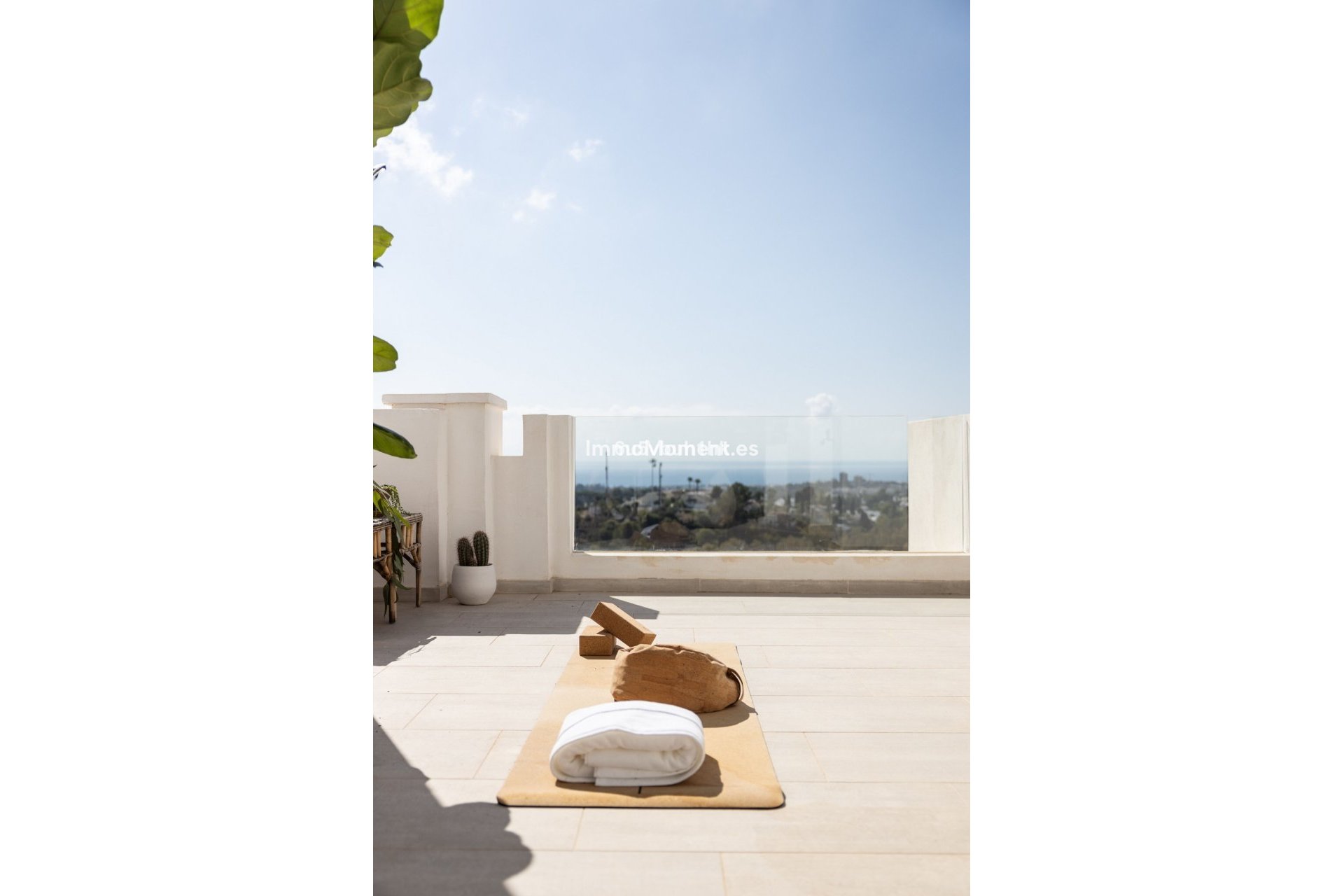 Resale - Apartment - Marbella - Nueva Andalucía