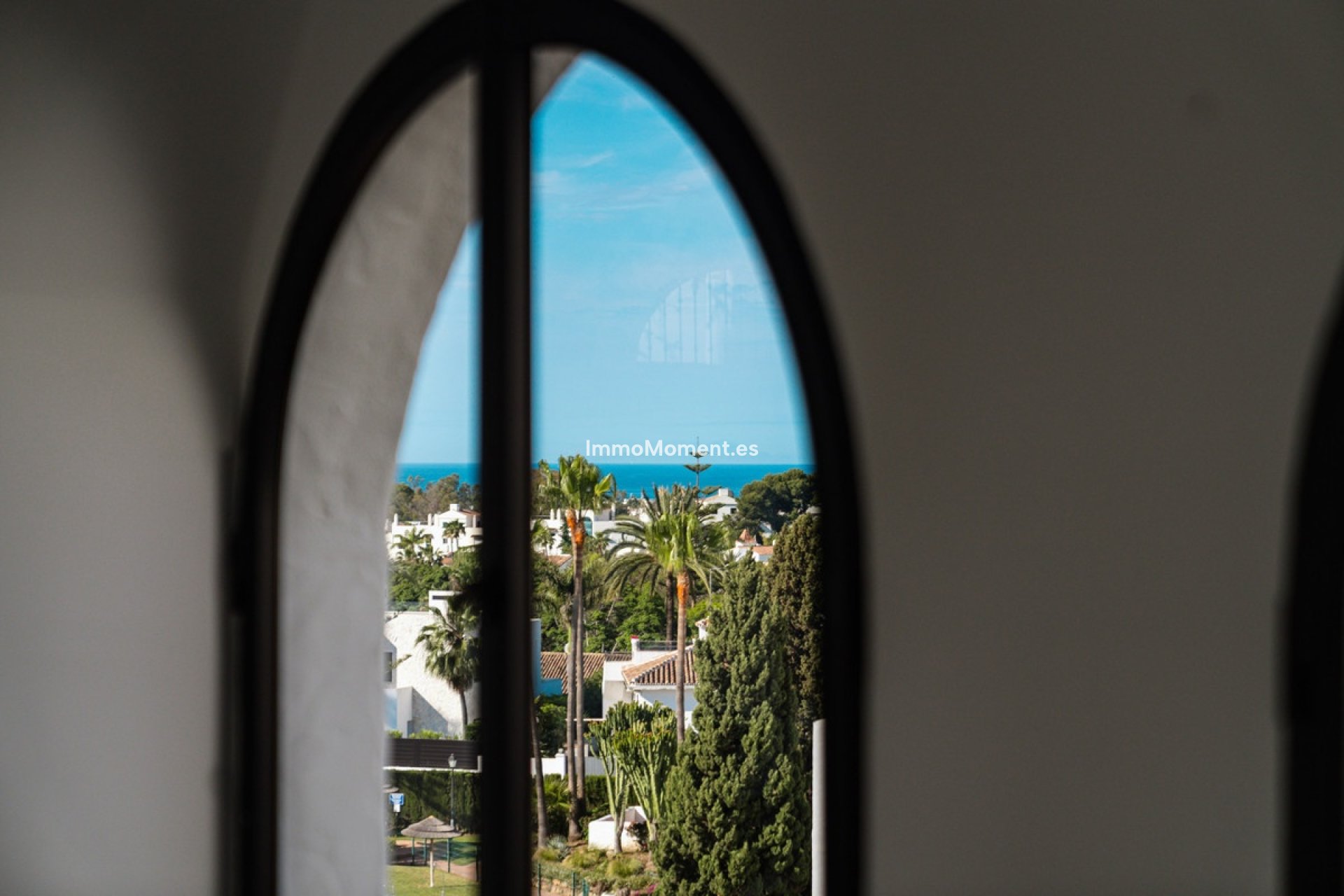 Resale - Apartment - Marbella - Nueva Andalucía