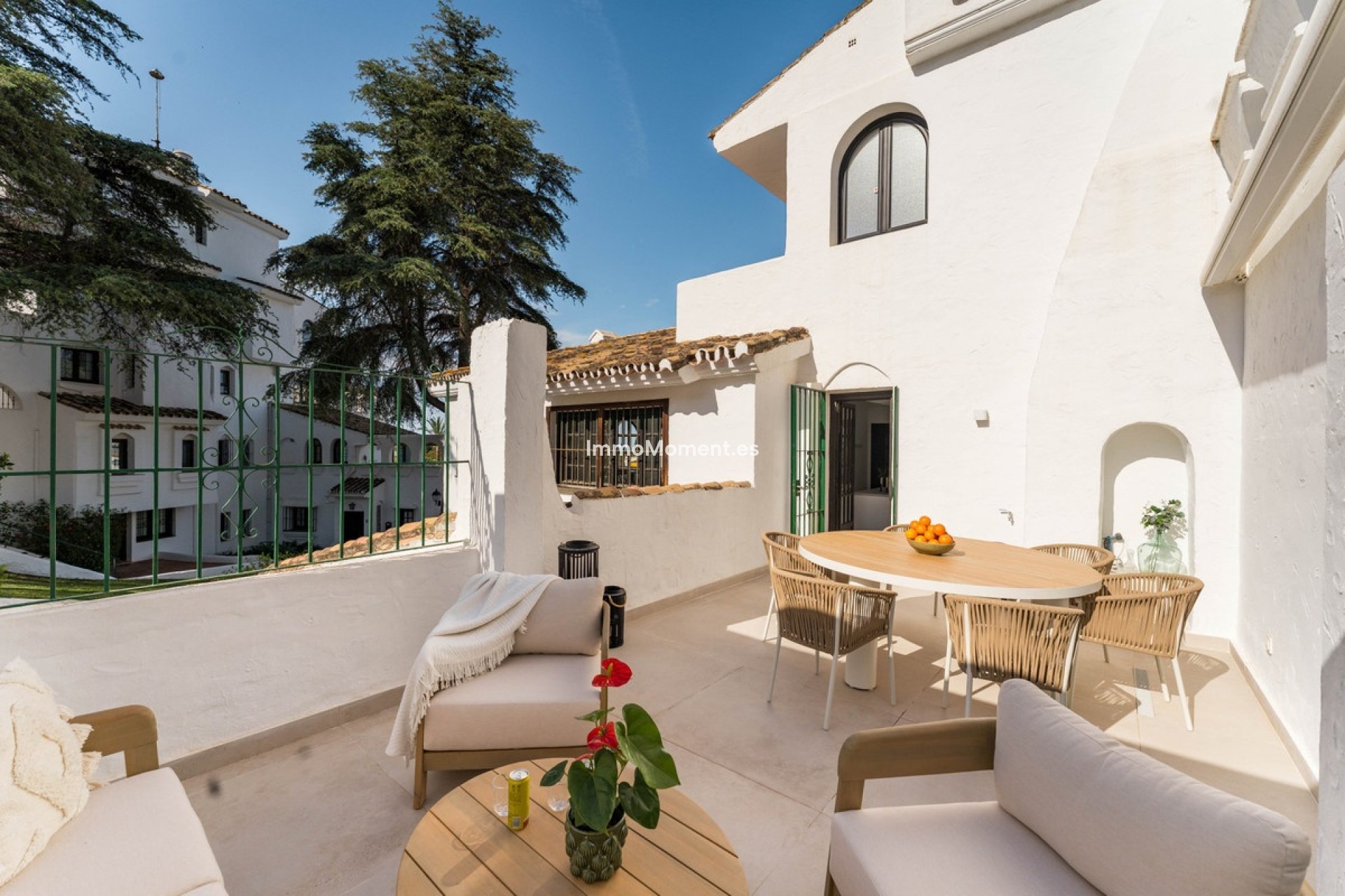 Resale - Apartment - Marbella - Nueva Andalucía