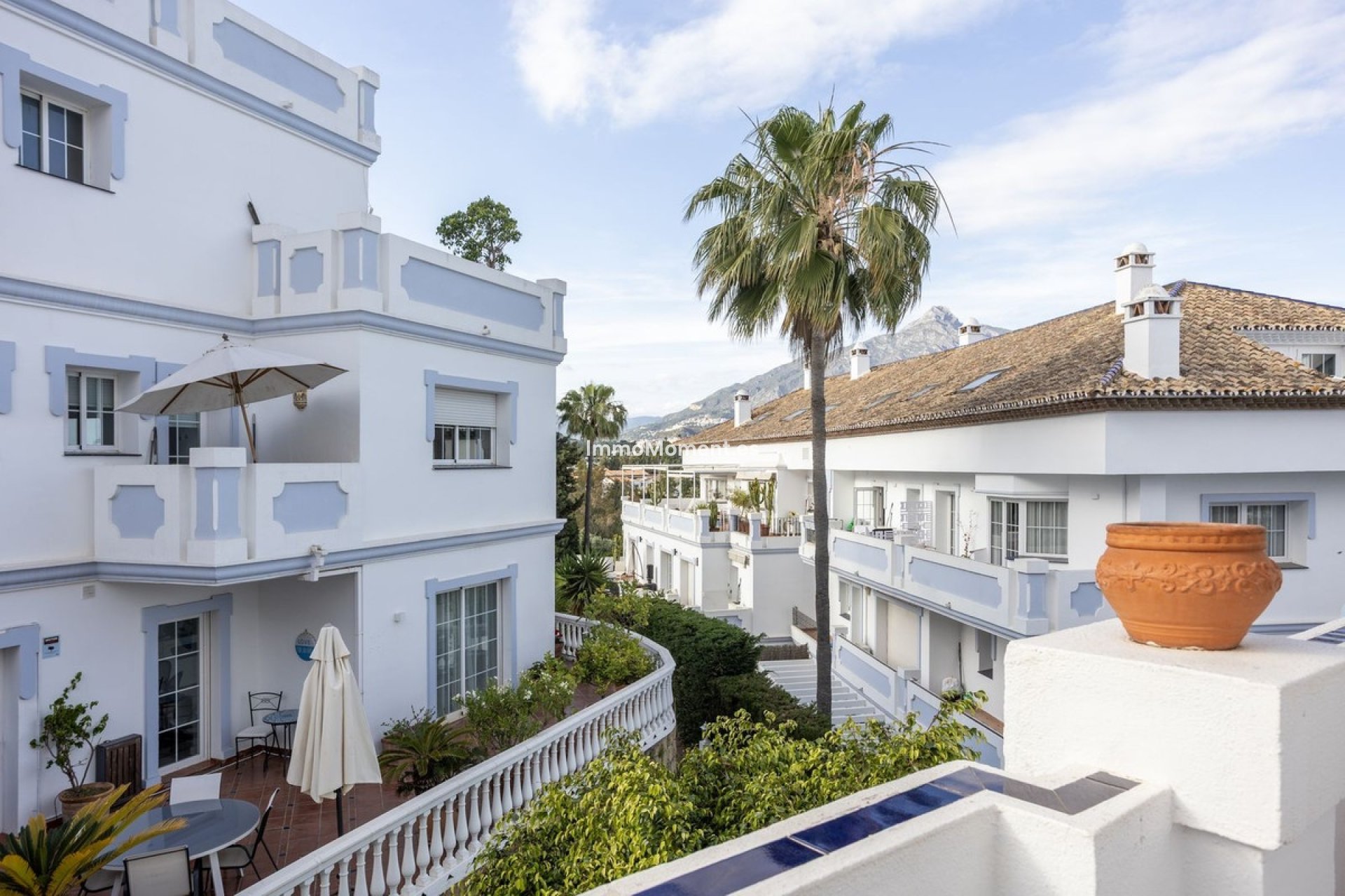 Resale - Apartment - Marbella - Nueva Andalucía