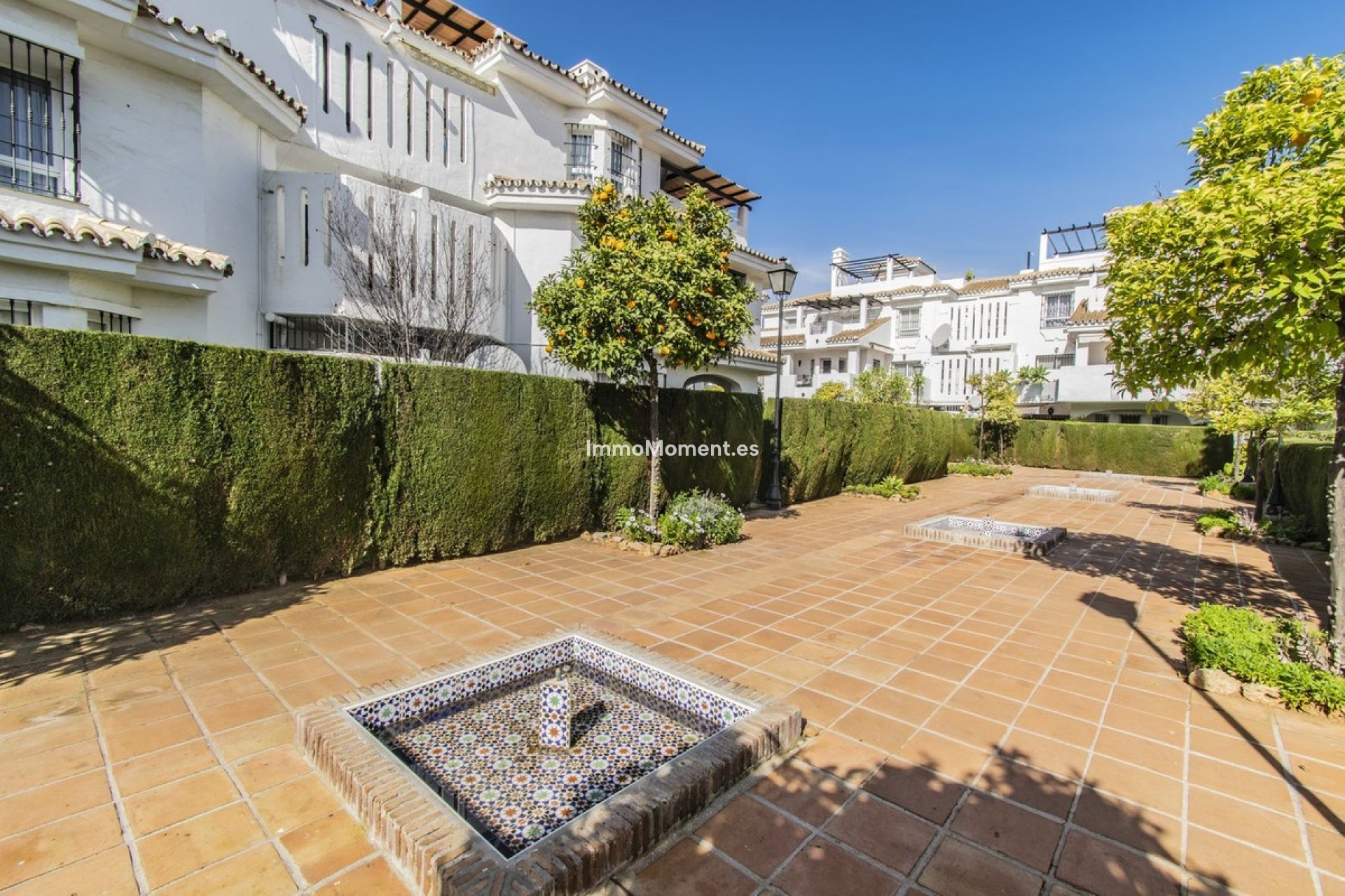 Resale - Apartment - Marbella - Nueva Andalucía