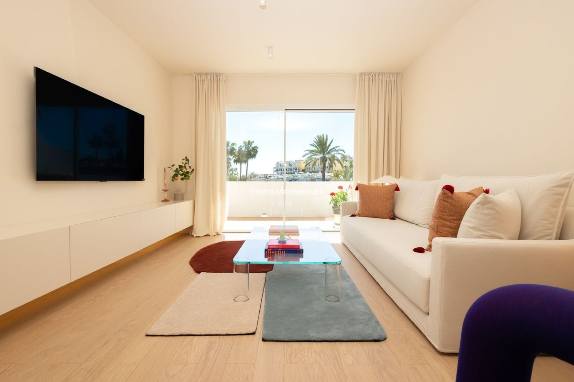 Resale - Apartment - Marbella - Nueva Andalucía