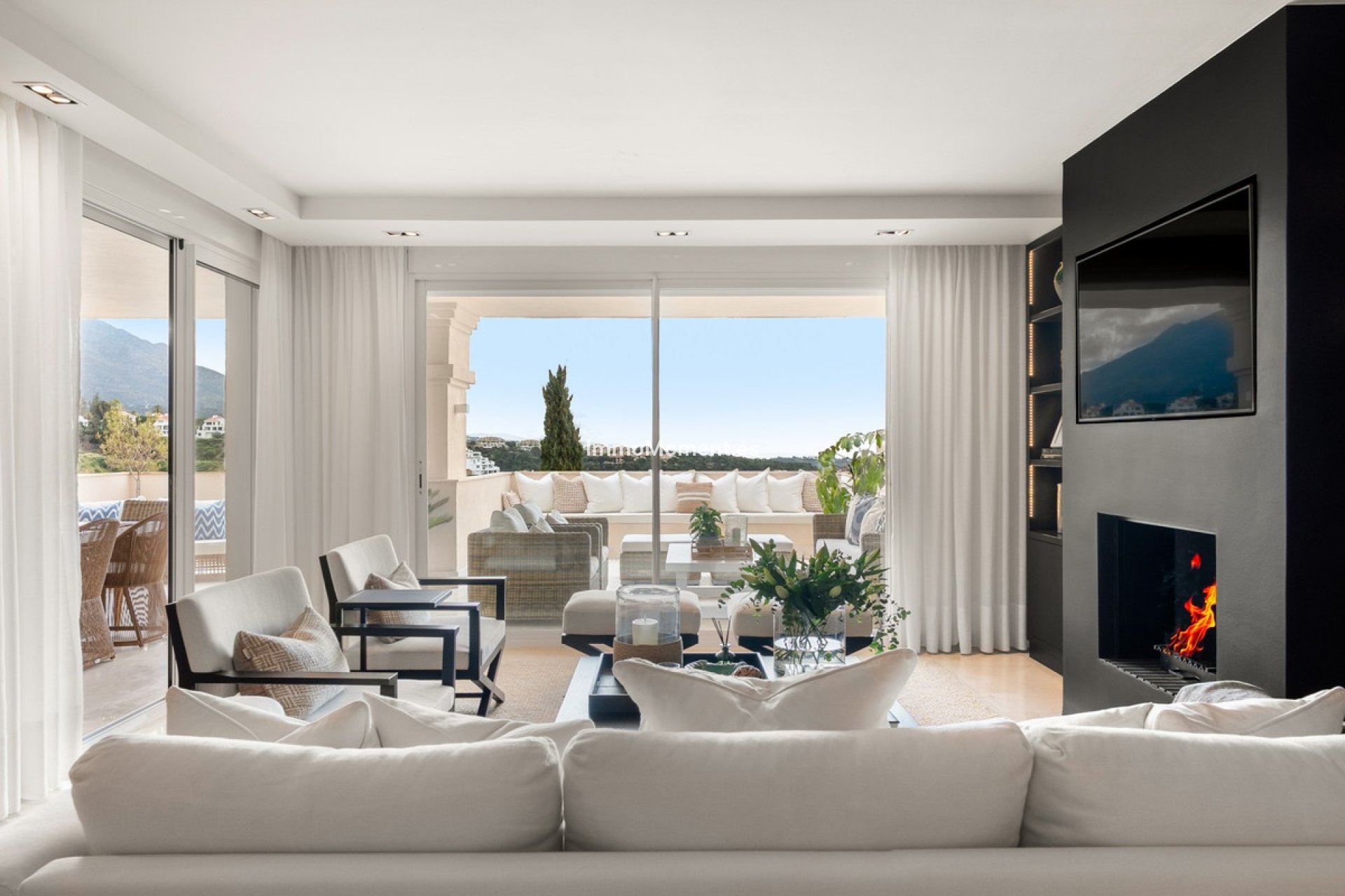 Resale - Apartment - Marbella - Nueva Andalucía