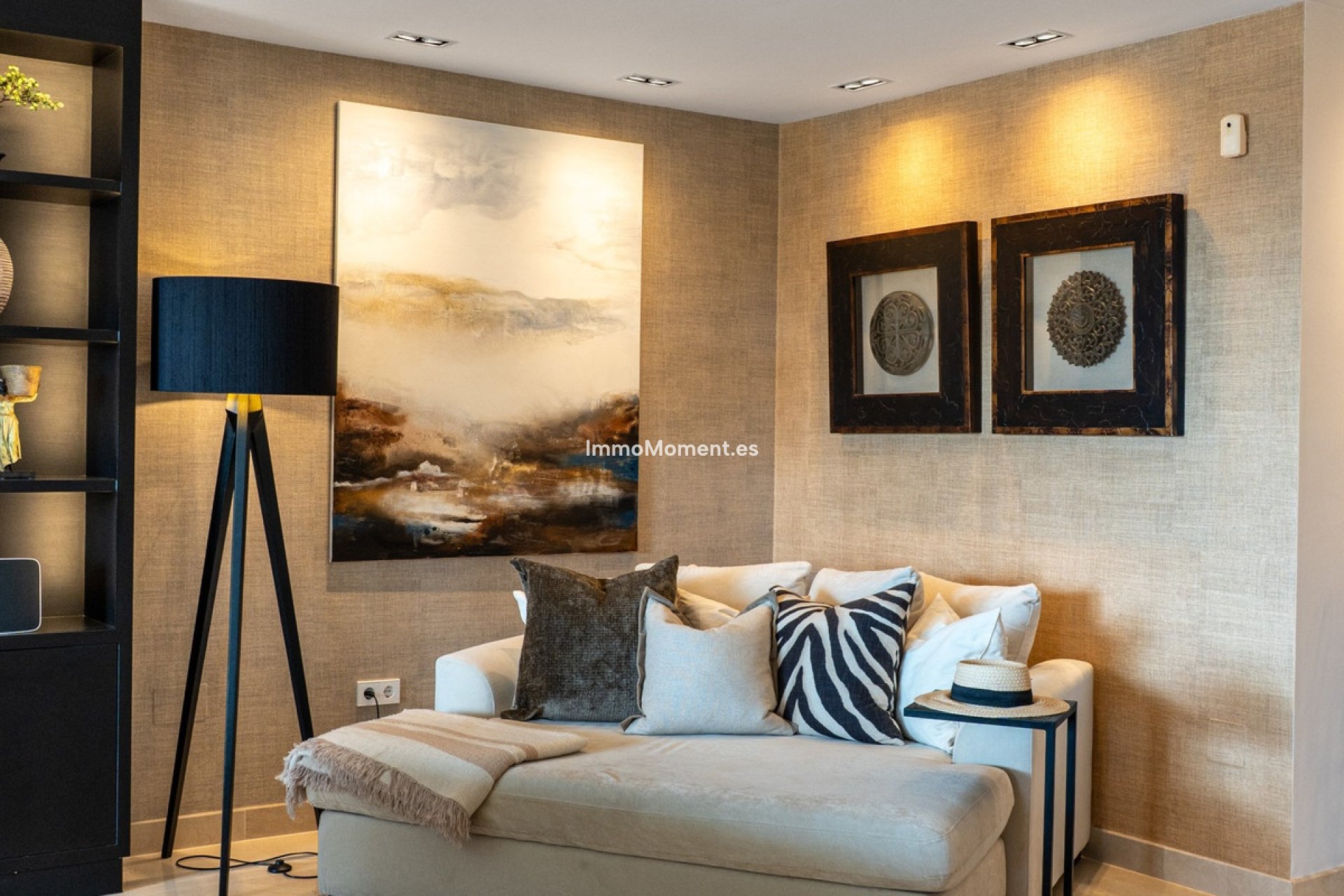 Resale - Apartment - Marbella - Nueva Andalucía
