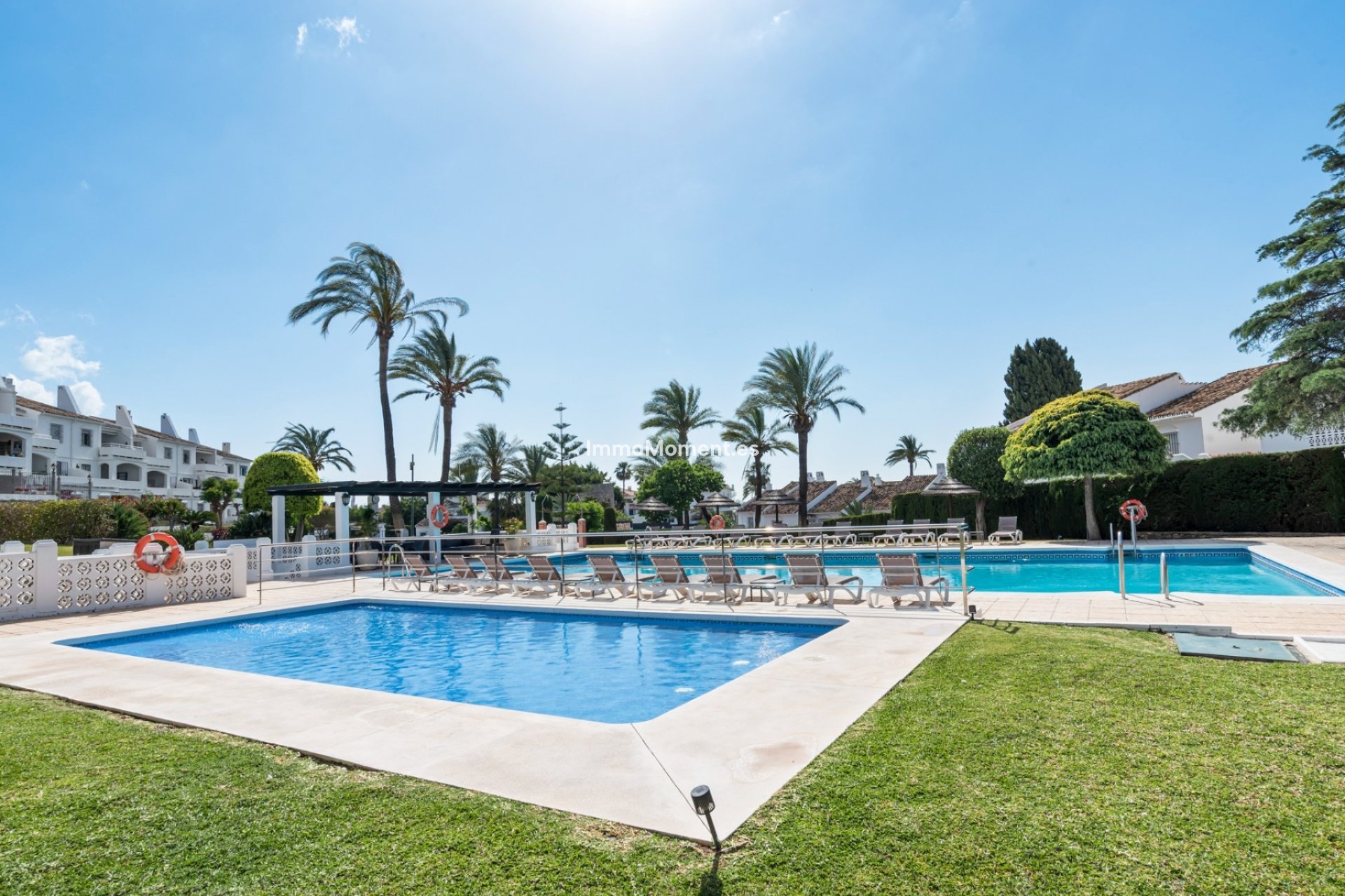 Resale - Apartment - Marbella - Nueva Andalucía