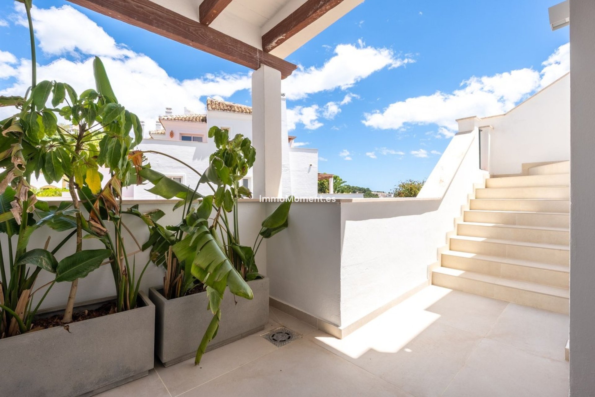 Resale - Apartment - Marbella - Nueva Andalucía
