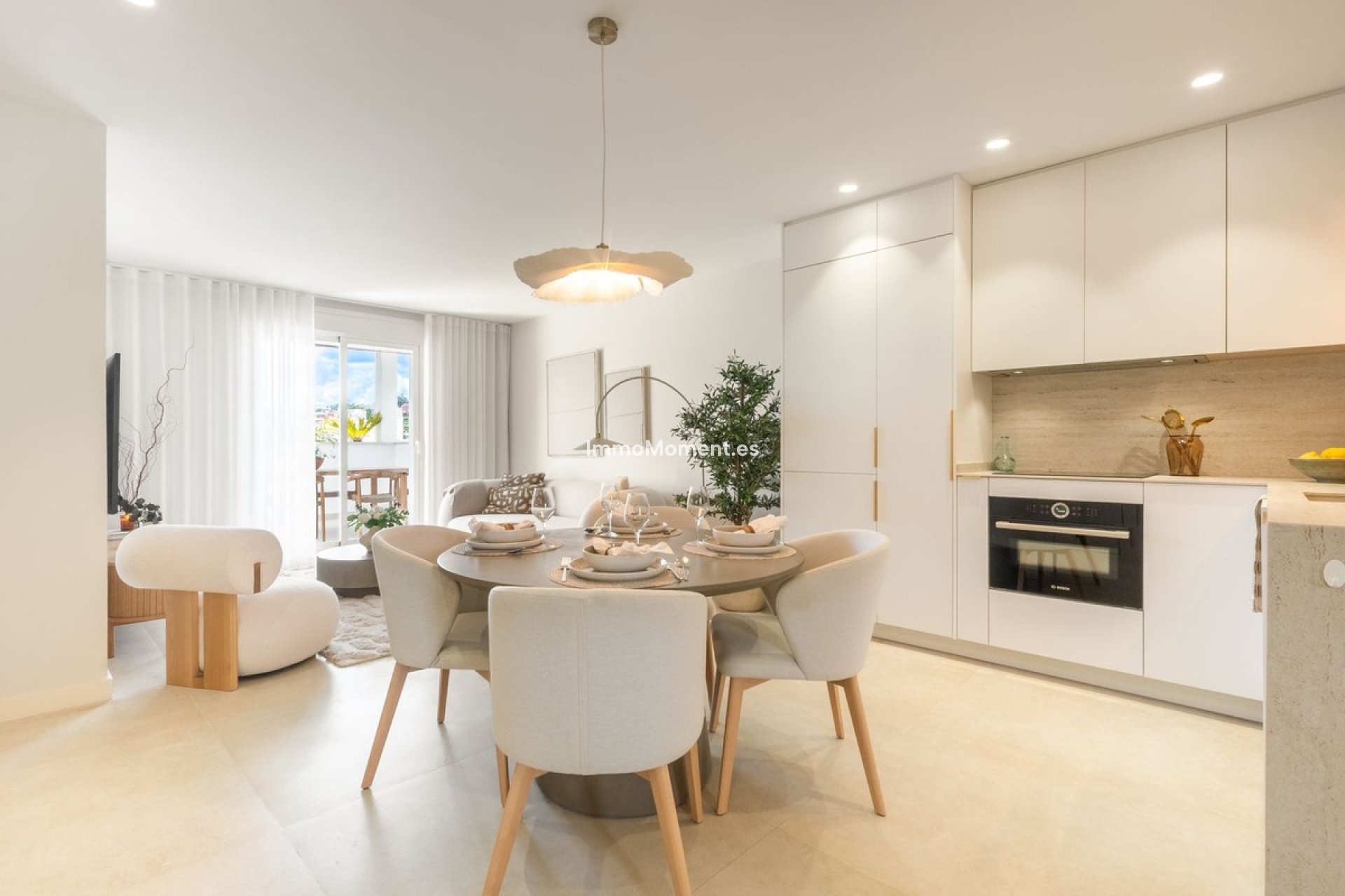 Resale - Apartment - Marbella - Nueva Andalucía