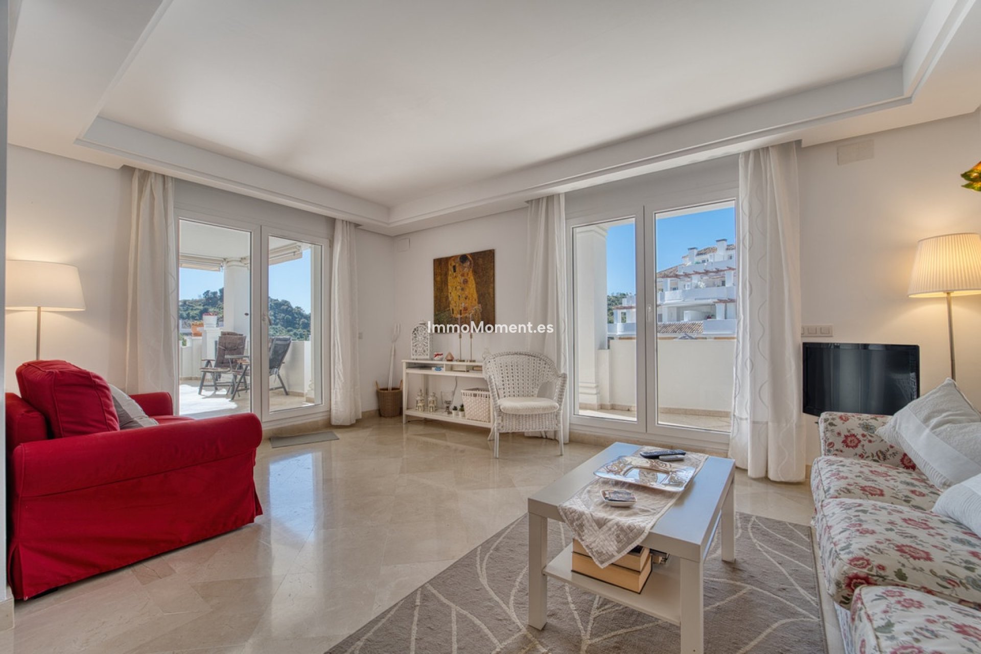 Resale - Apartment - Marbella - Nueva Andalucía