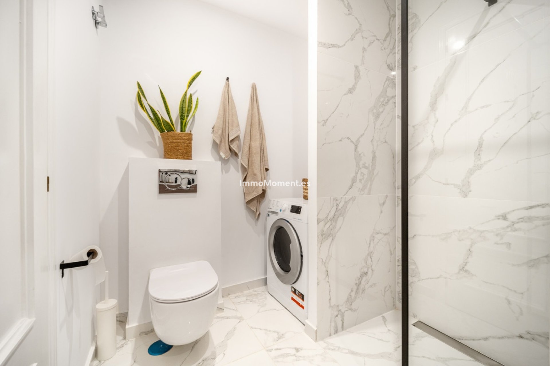 Resale - Apartment - Marbella - Nueva Andalucía