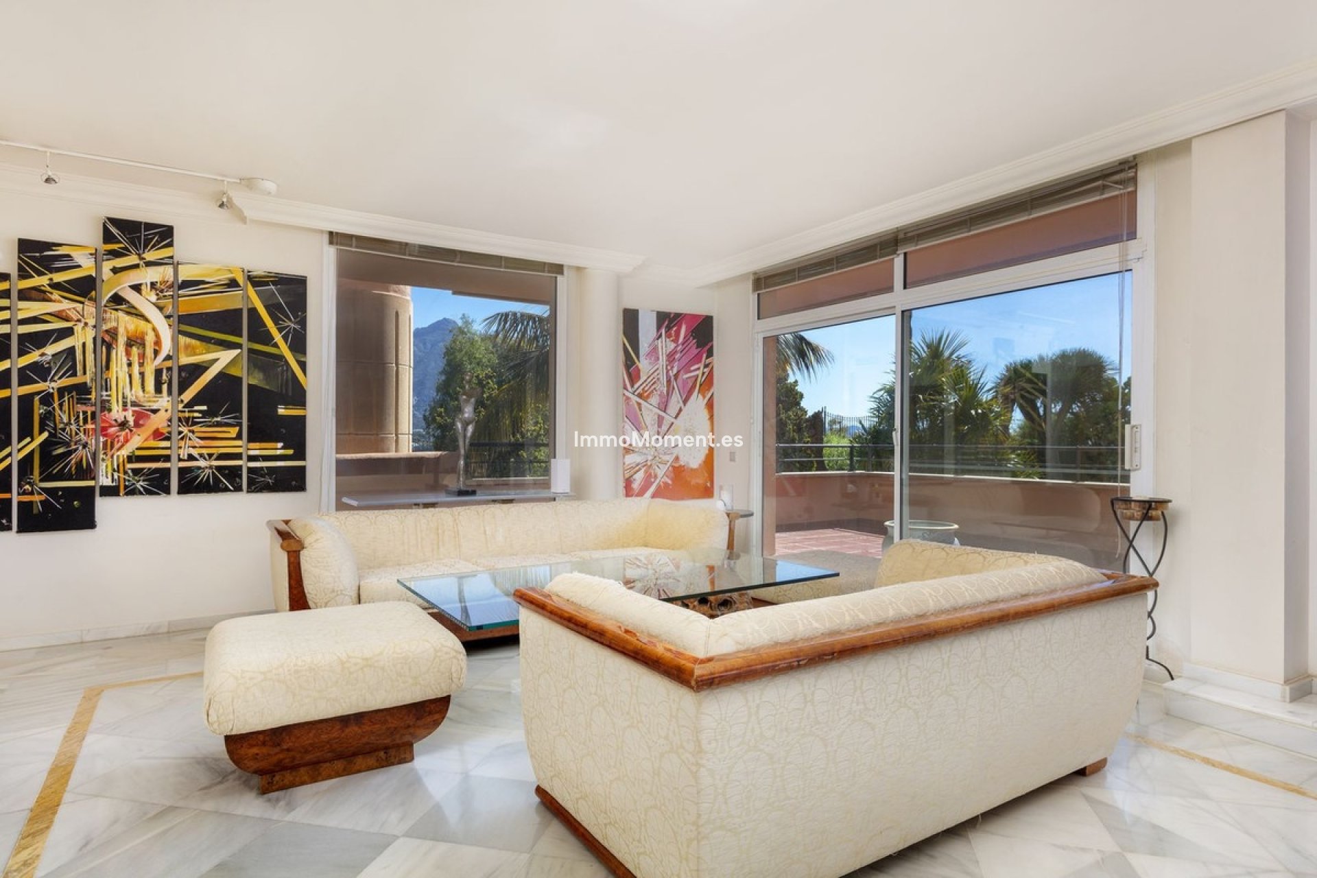 Resale - Apartment - Marbella - Nueva Andalucía