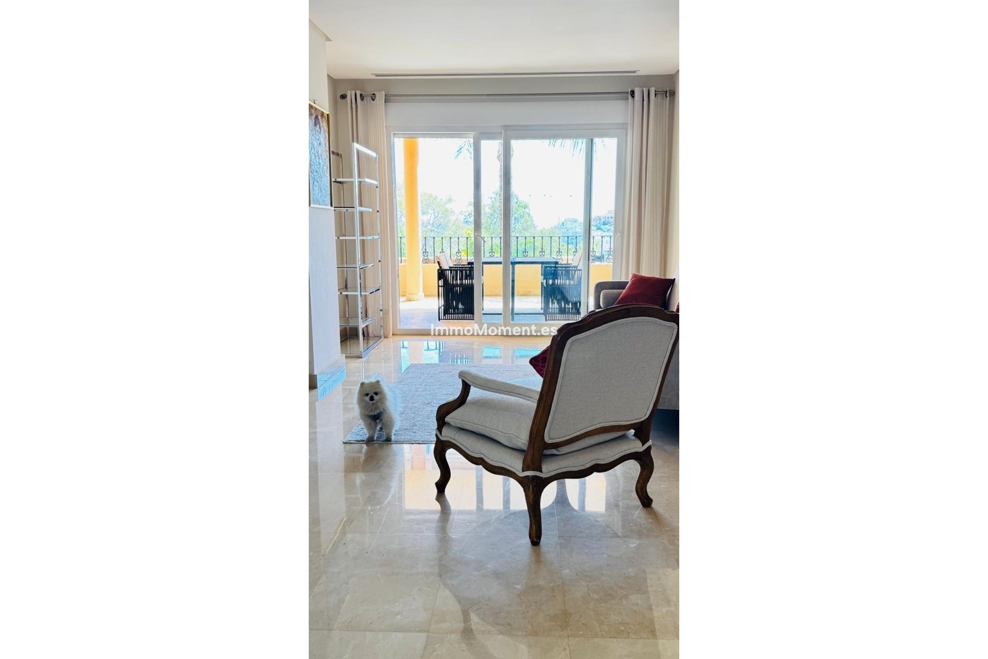 Resale - Apartment - Marbella - Nueva Andalucía