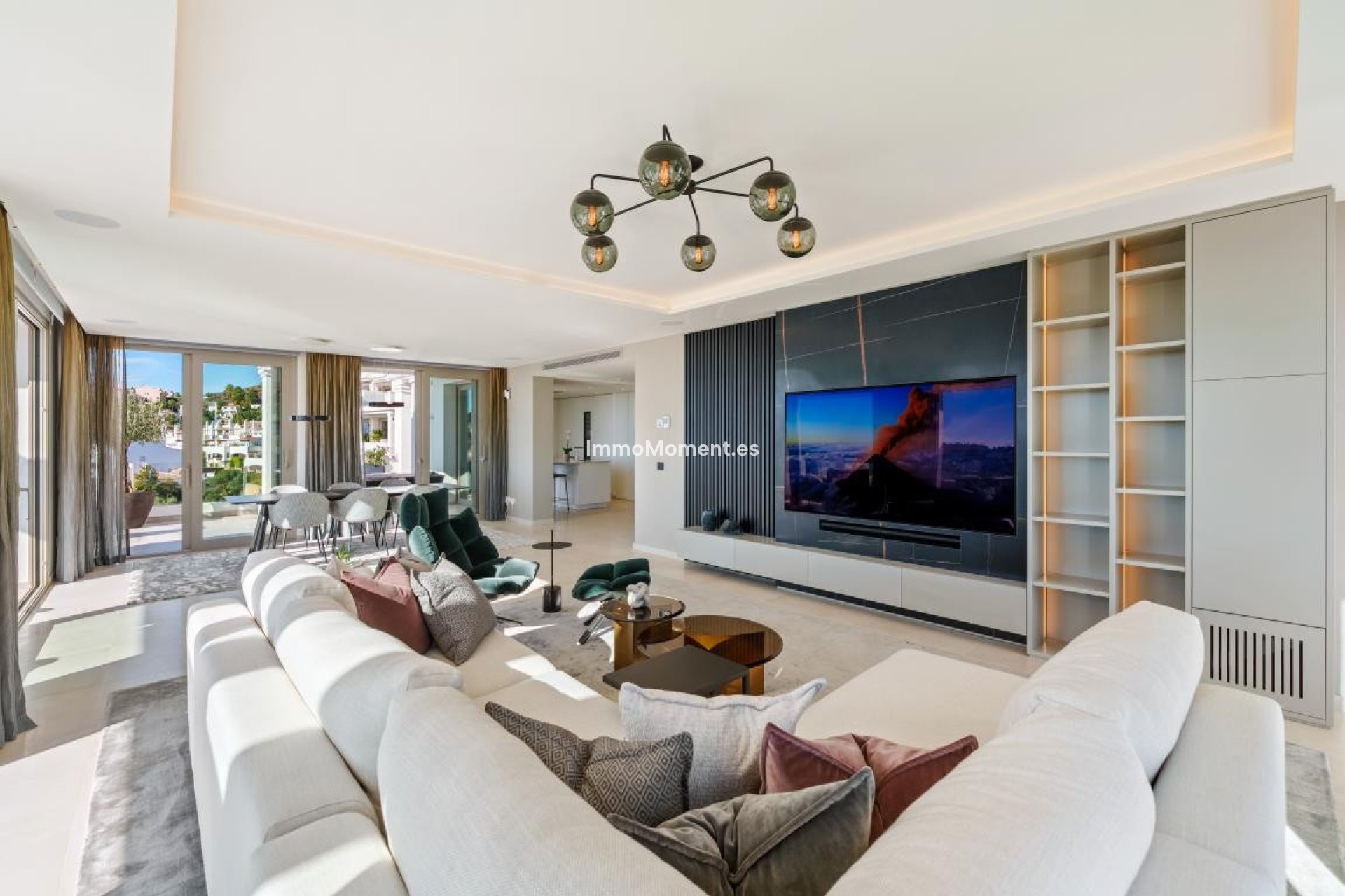 Resale - Apartment - Marbella - Nueva Andalucía
