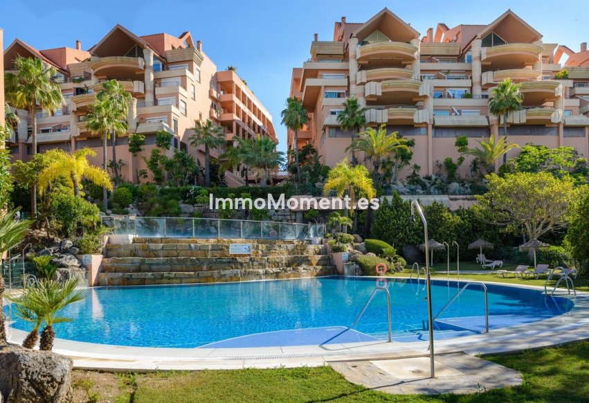 Resale - Apartment - Marbella - Nueva Andalucía