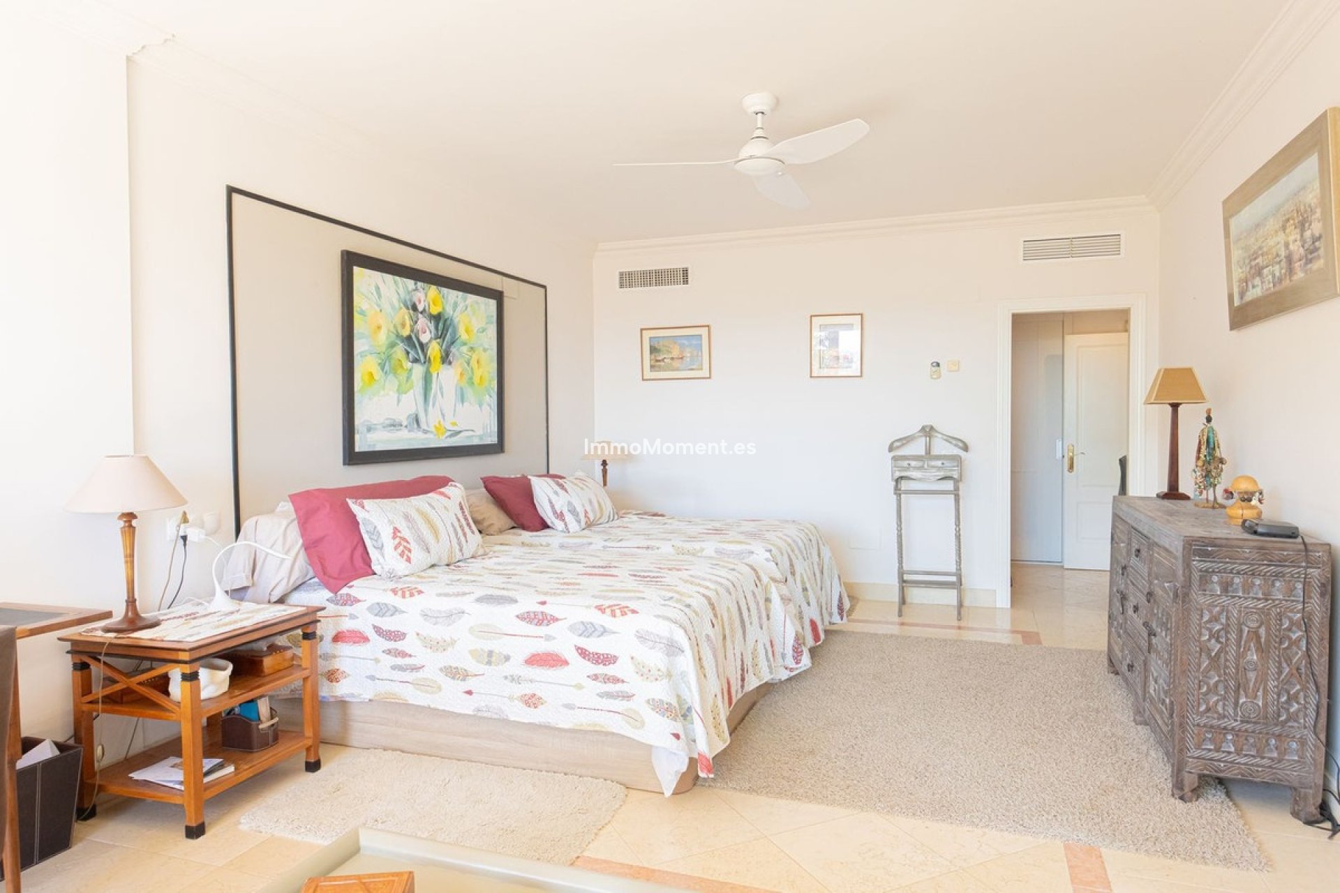Resale - Apartment - Marbella - Nueva Andalucía