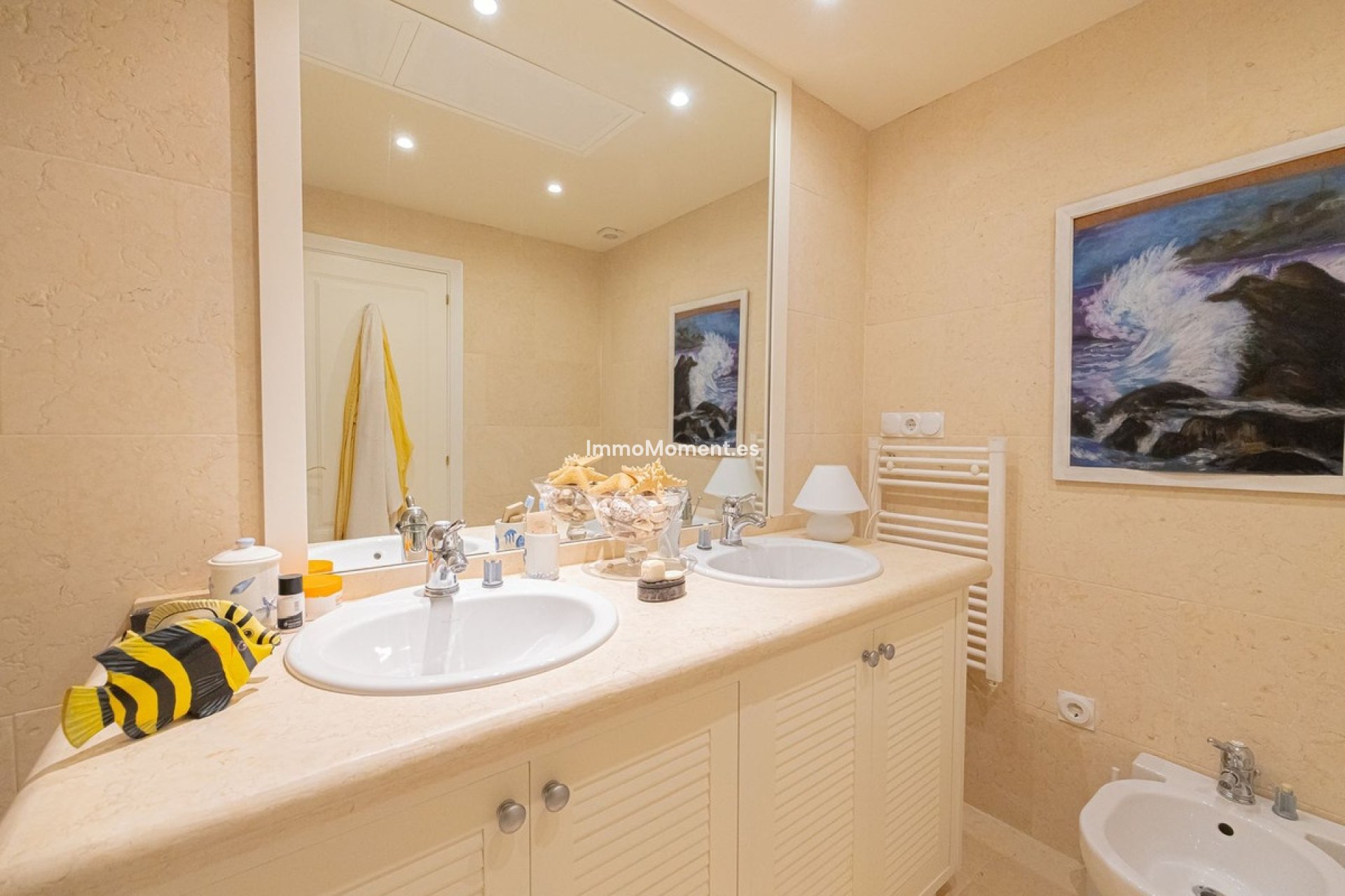 Resale - Apartment - Marbella - Nueva Andalucía