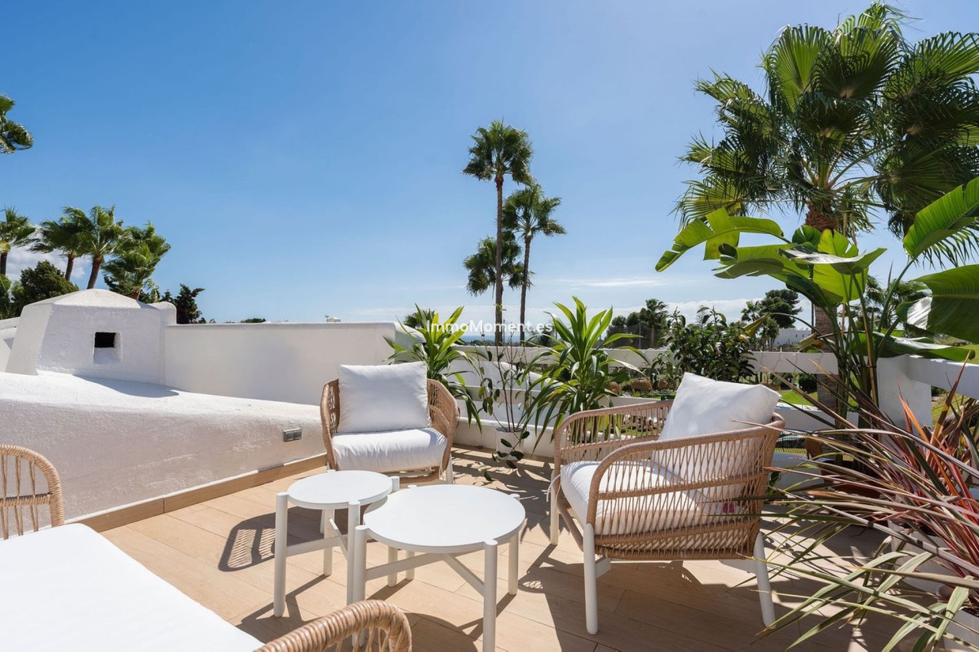 Resale - Apartment - Marbella - Nueva Andalucía