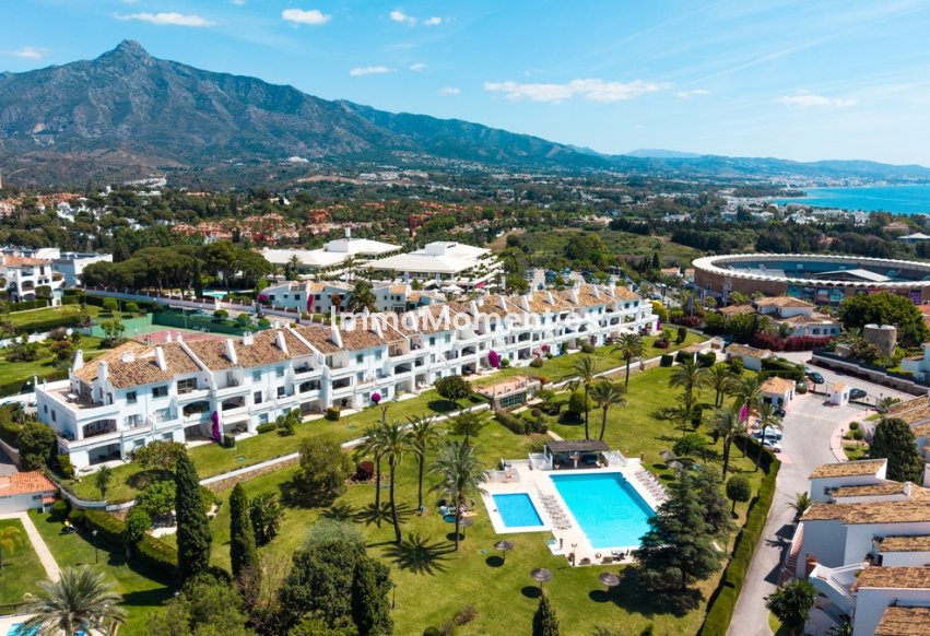 Resale - Apartment - Marbella - Nueva Andalucía