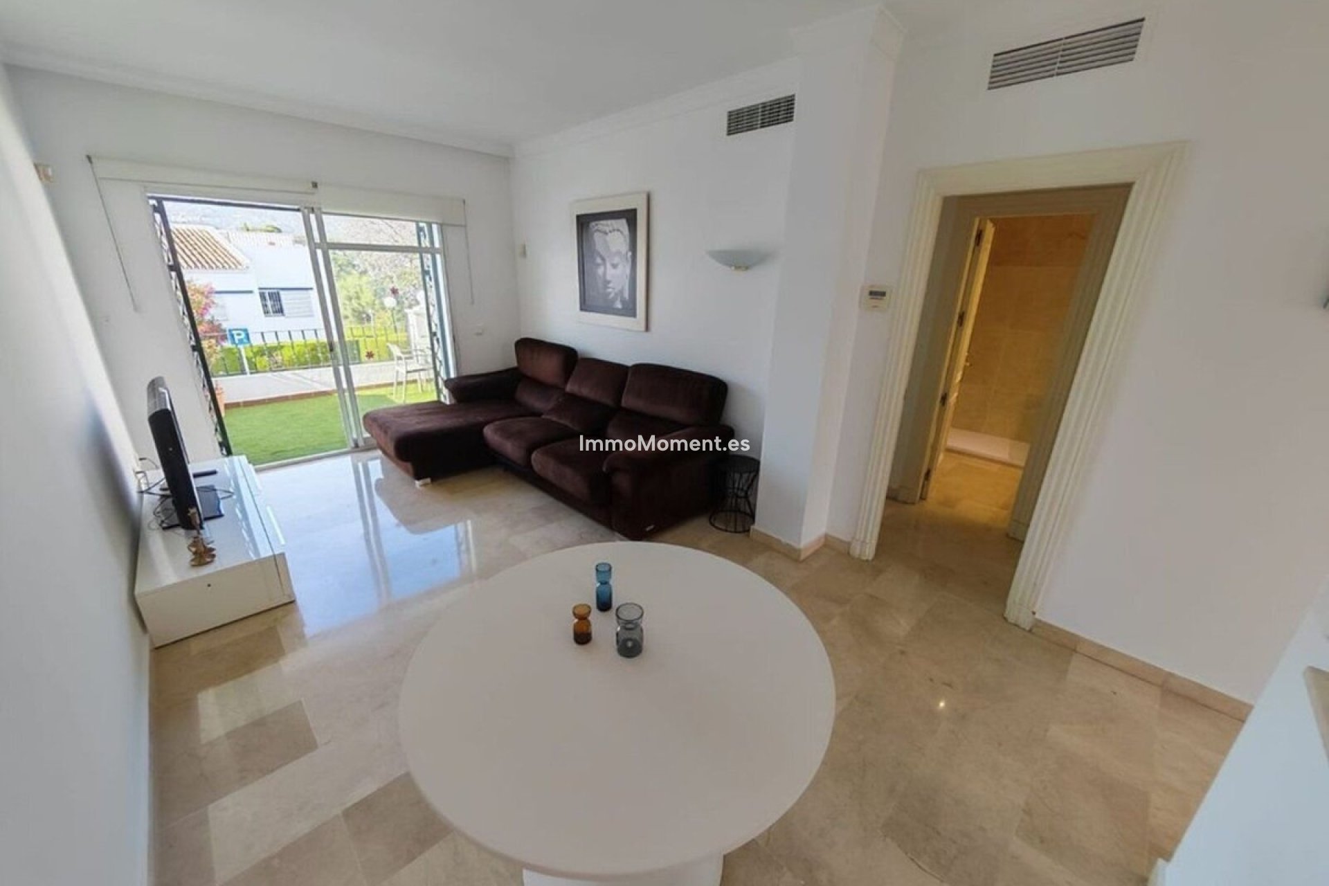 Resale - Apartment - Marbella - Nueva Andalucía