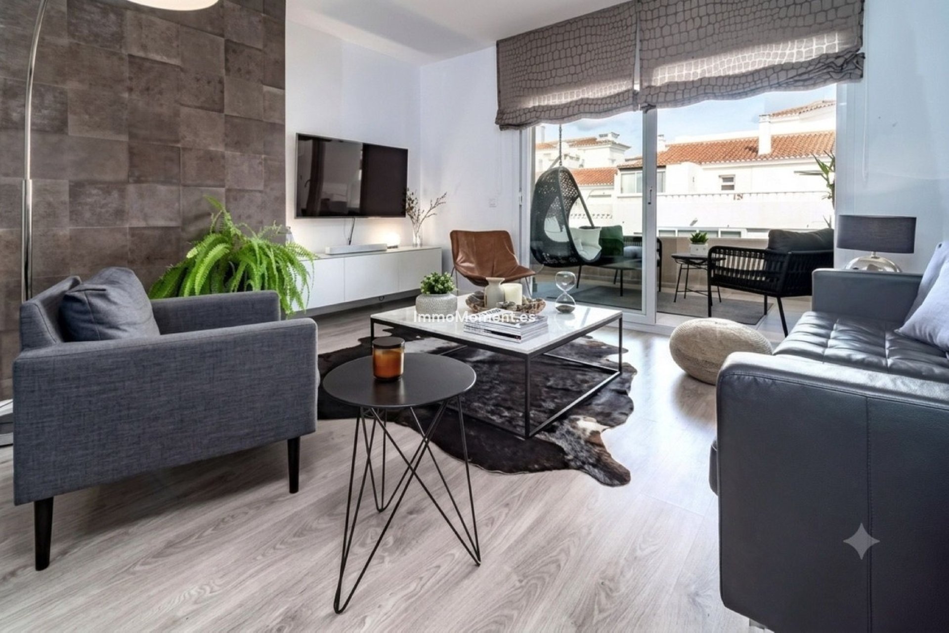 Resale - Apartment - Marbella - Nueva Andalucía