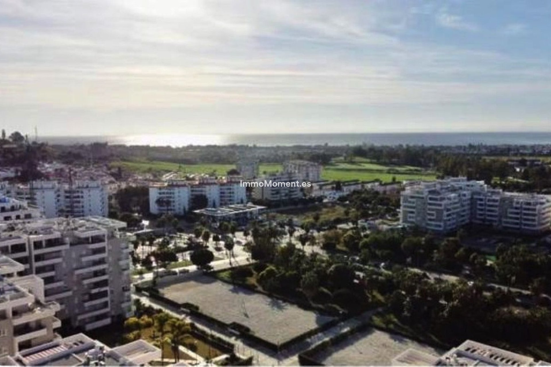 Resale - Apartment - Marbella - Nueva Andalucía