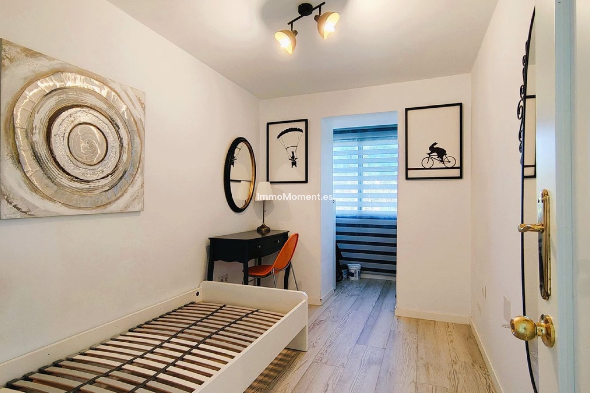 Resale - Apartment - Marbella - Nueva Andalucía