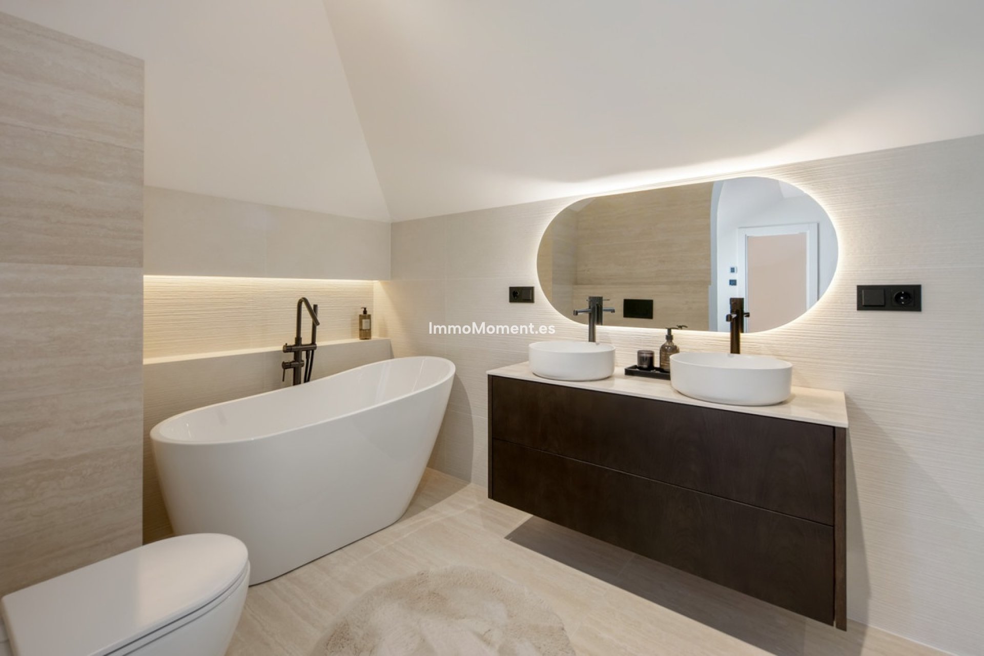 Resale - Apartment - Marbella - Nueva Andalucía