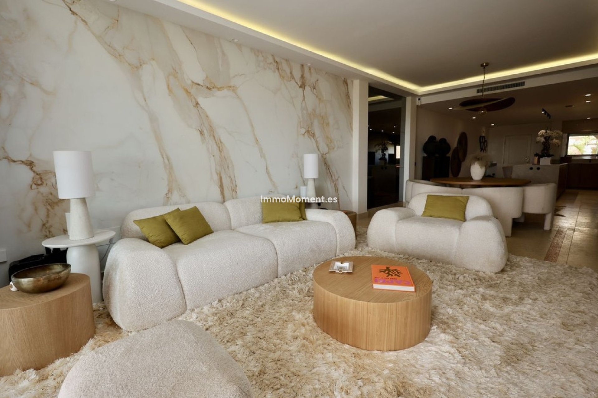 Resale - Apartment - Marbella - Nueva Andalucía