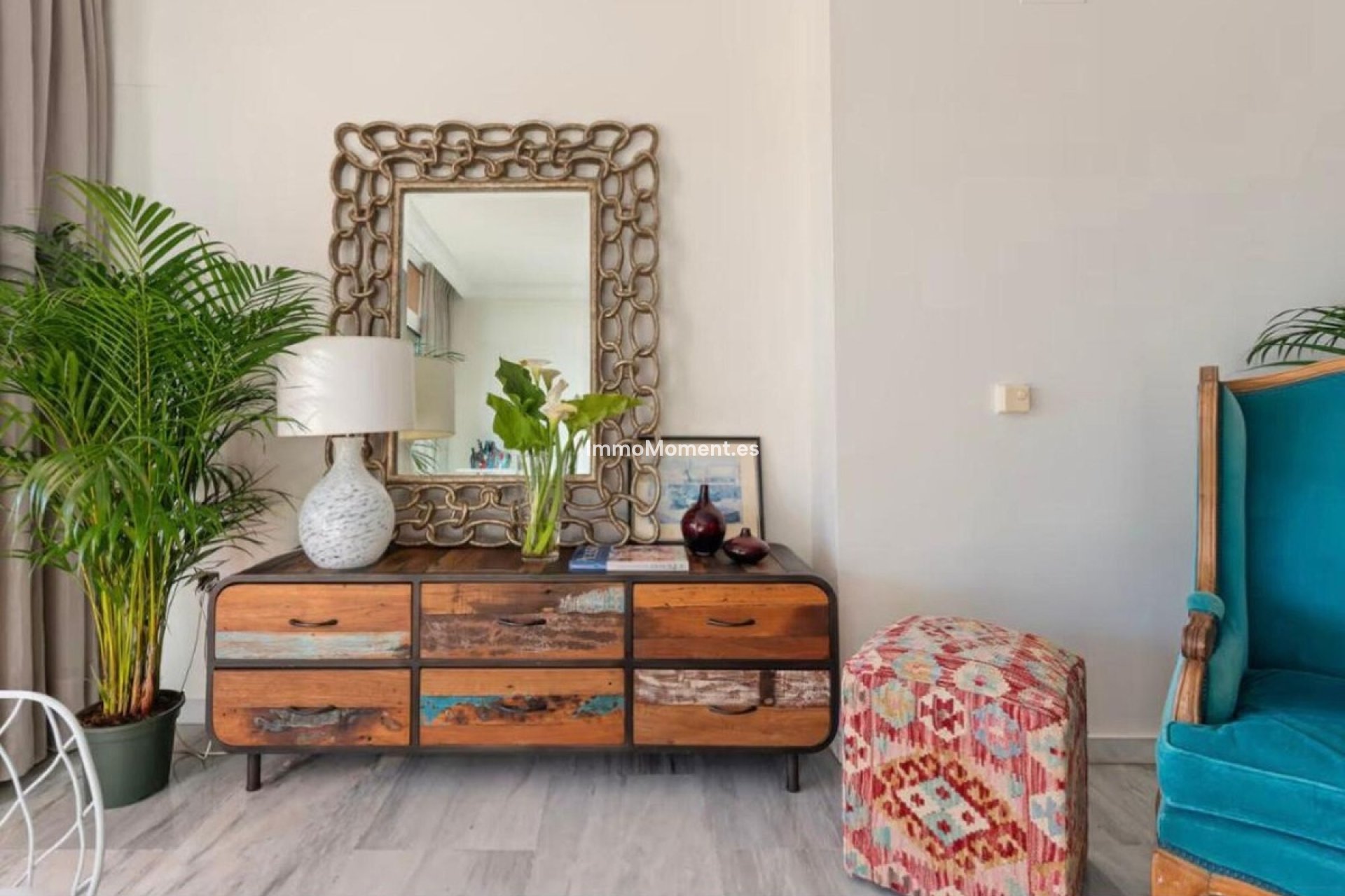 Resale - Apartment - Marbella - Nueva Andalucía