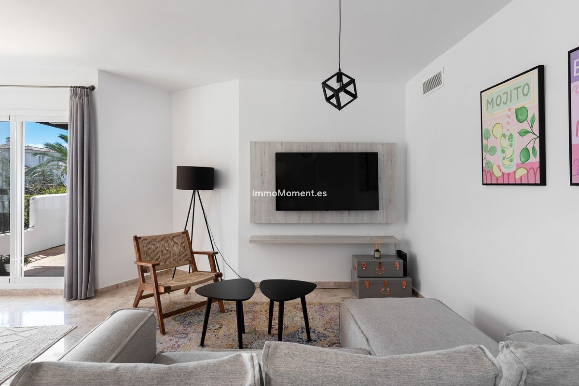 Resale - Apartment - Marbella - Nueva Andalucía