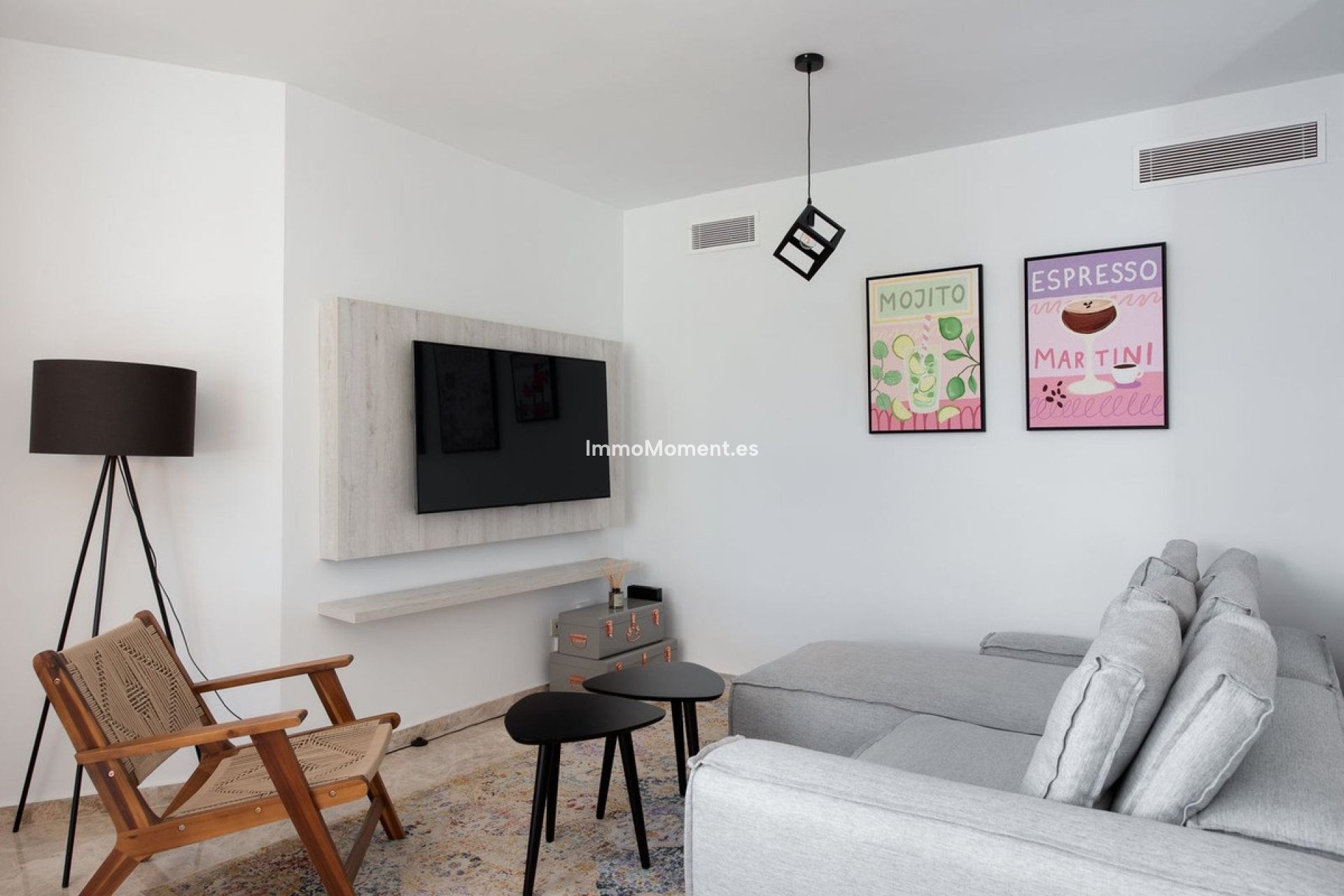 Resale - Apartment - Marbella - Nueva Andalucía