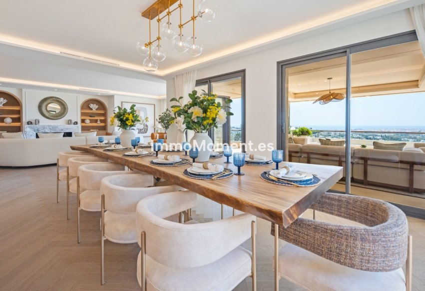 Resale - Apartment - Marbella - Nueva Andalucía