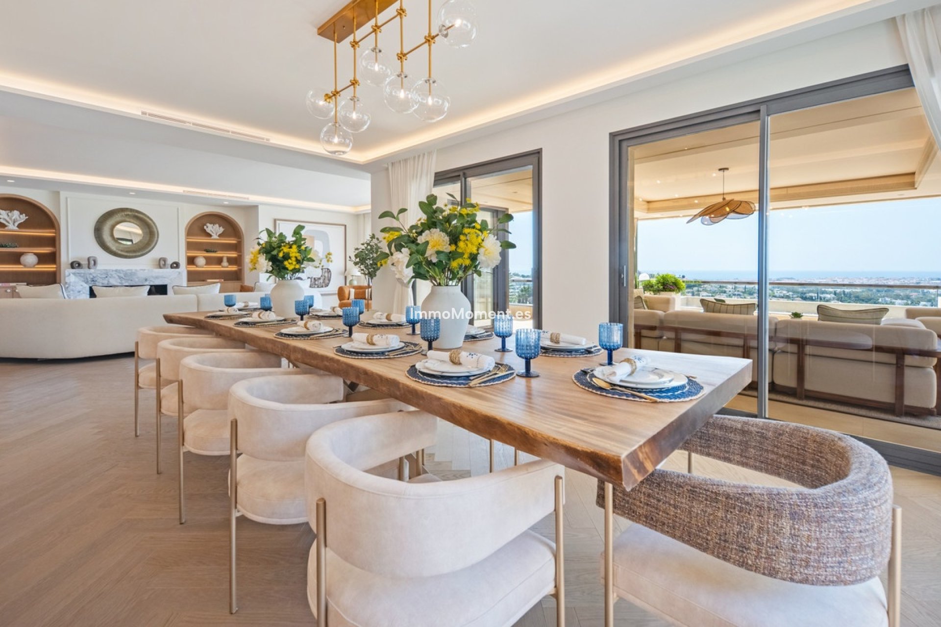 Resale - Apartment - Marbella - Nueva Andalucía