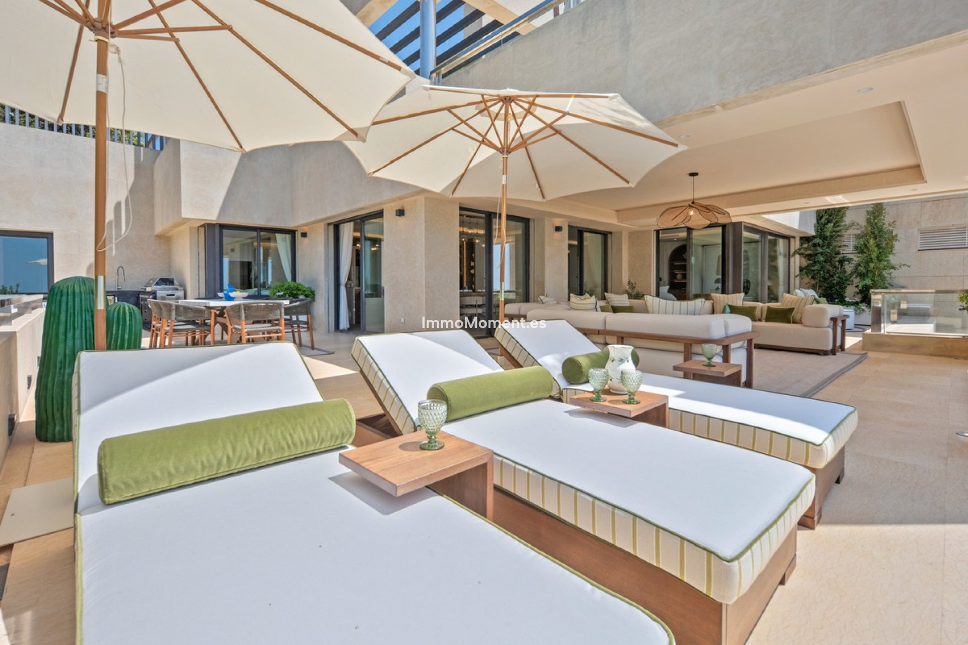 Resale - Apartment - Marbella - Nueva Andalucía