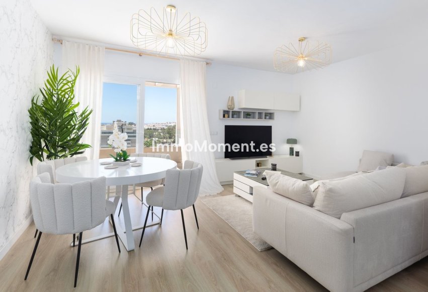 Resale - Apartment - Marbella - Nueva Andalucía